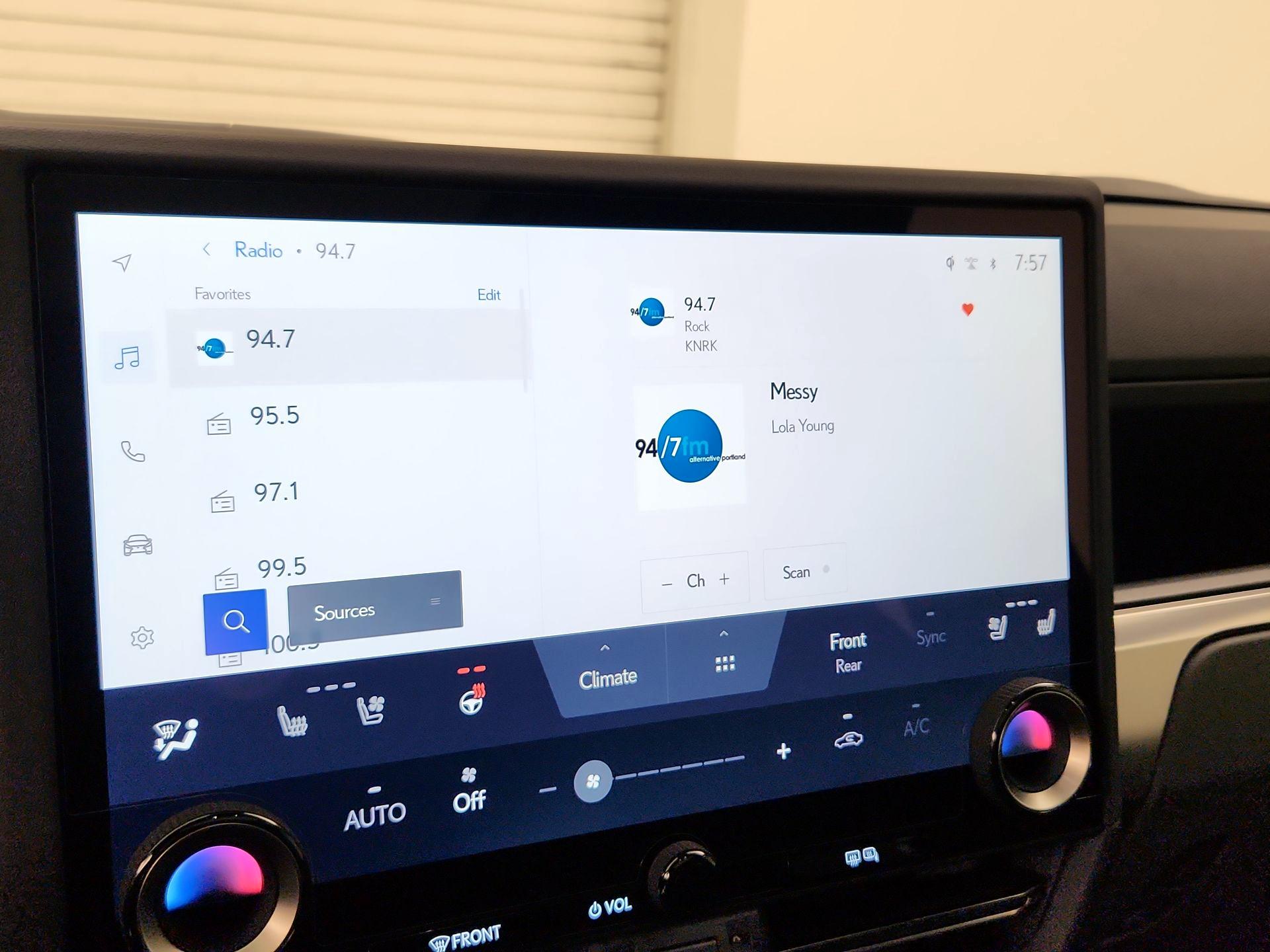 Thumbnail: 2025 Lexus GX - 15