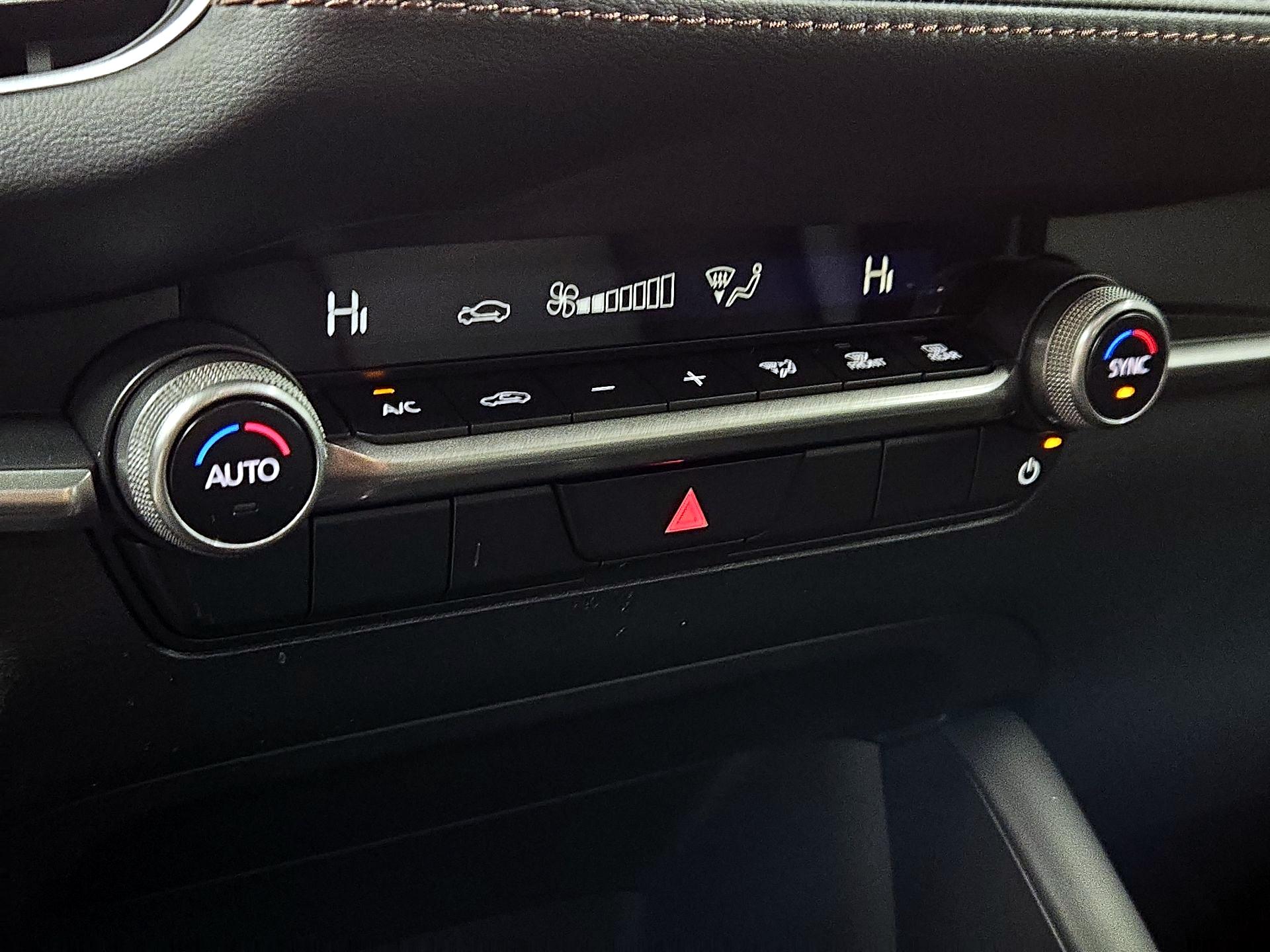 Thumbnail: 2024 Mazda Mazda3 - 17