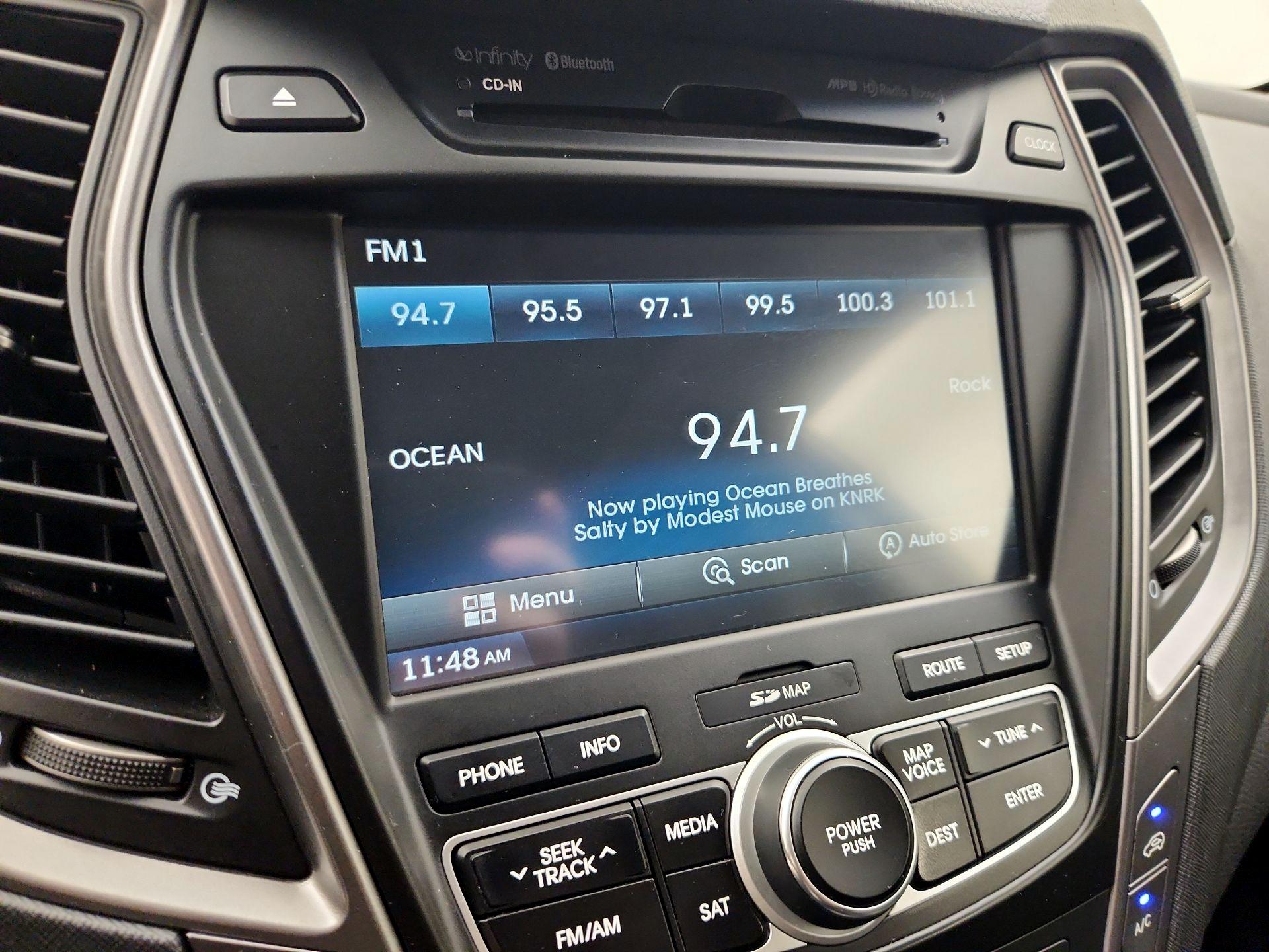 Thumbnail: 2015 Hyundai Santa Fe - 16