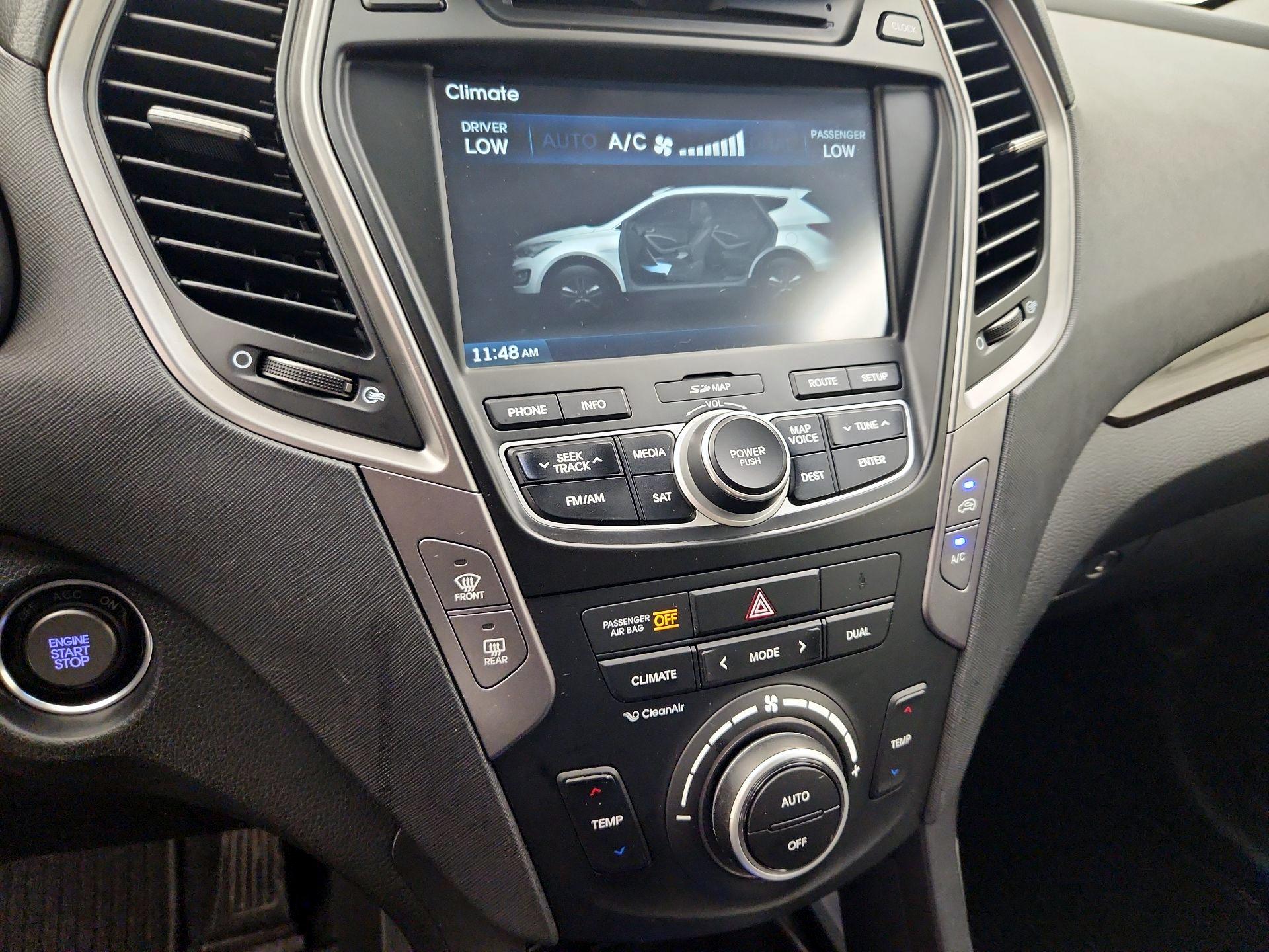 Thumbnail: 2015 Hyundai Santa Fe - 17