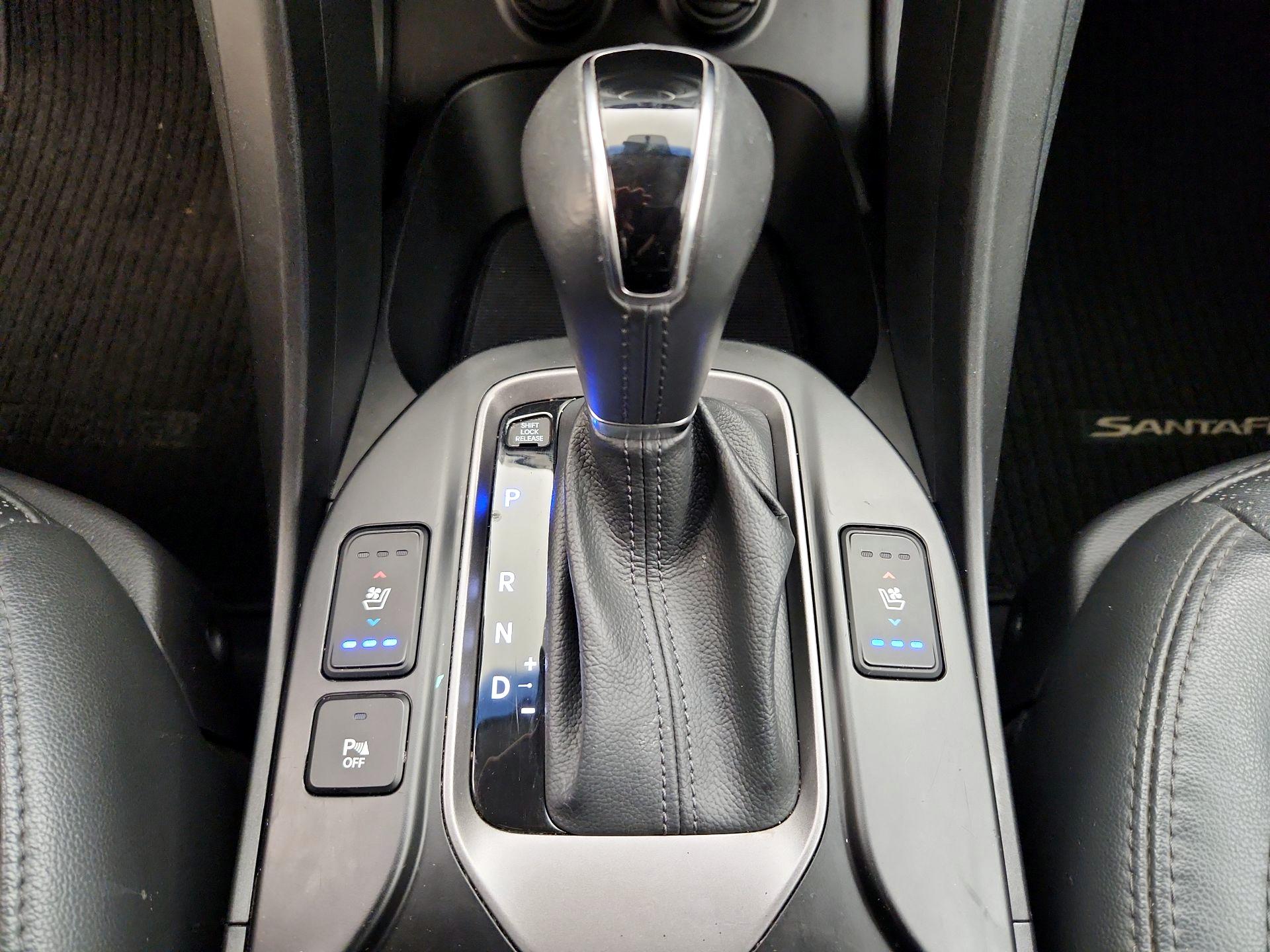 Thumbnail: 2015 Hyundai Santa Fe - 18