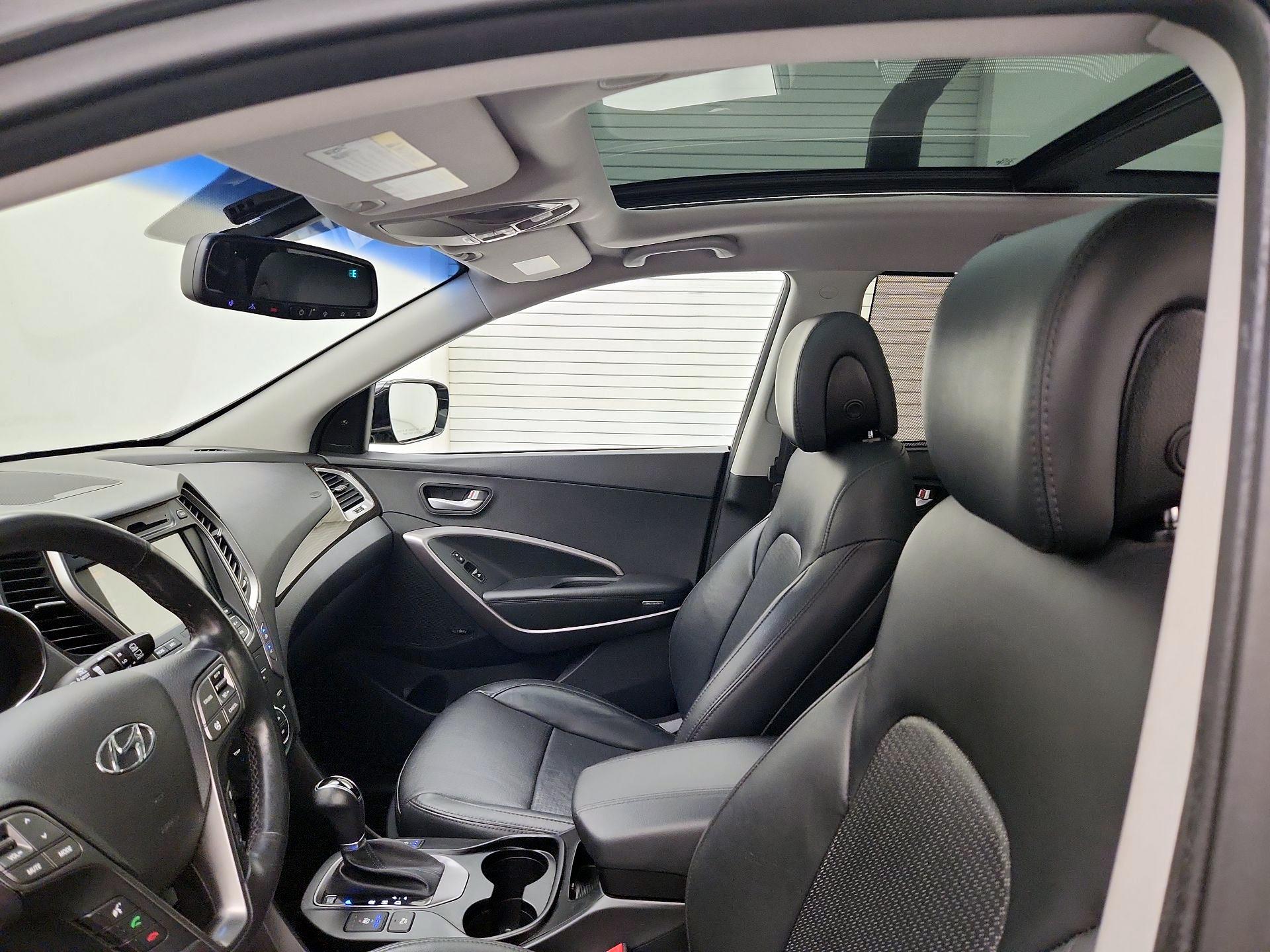 Thumbnail: 2015 Hyundai Santa Fe - 20