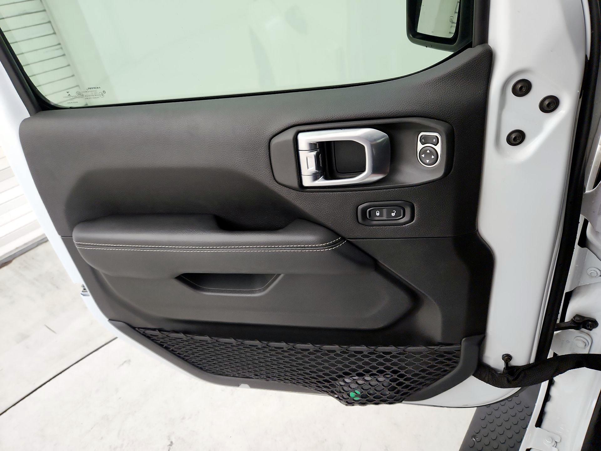 Thumbnail: 2021 Jeep Wrangler - 12