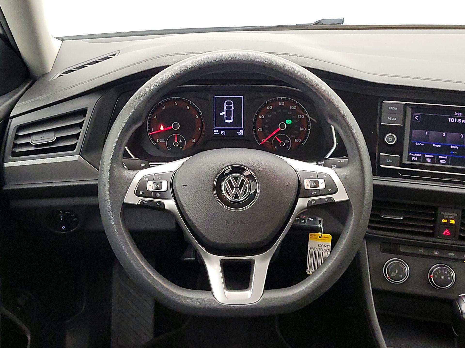 Thumbnail: 2019 Volkswagen Jetta - 10