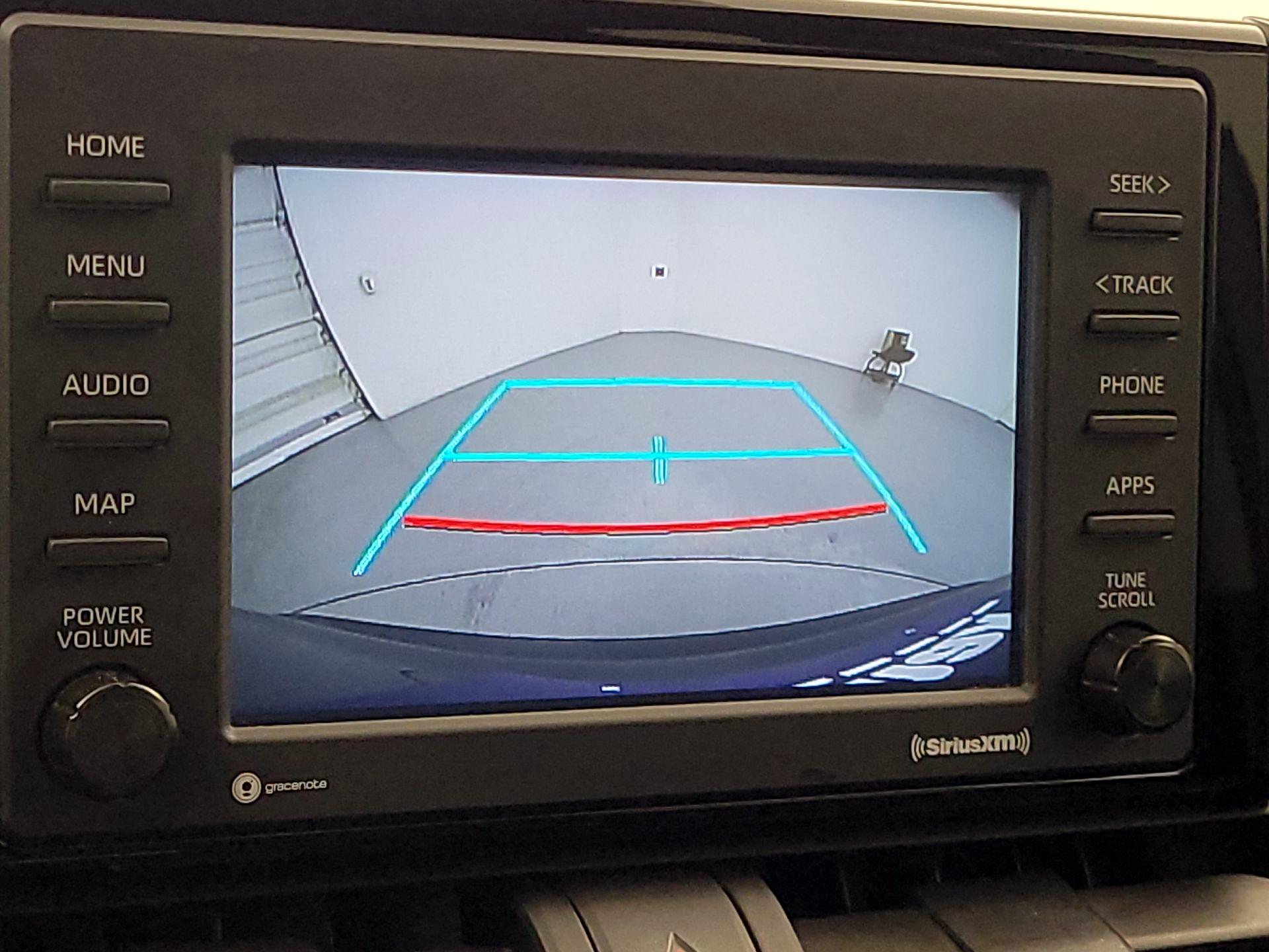 Thumbnail: 2022 Toyota RAV4 - 14