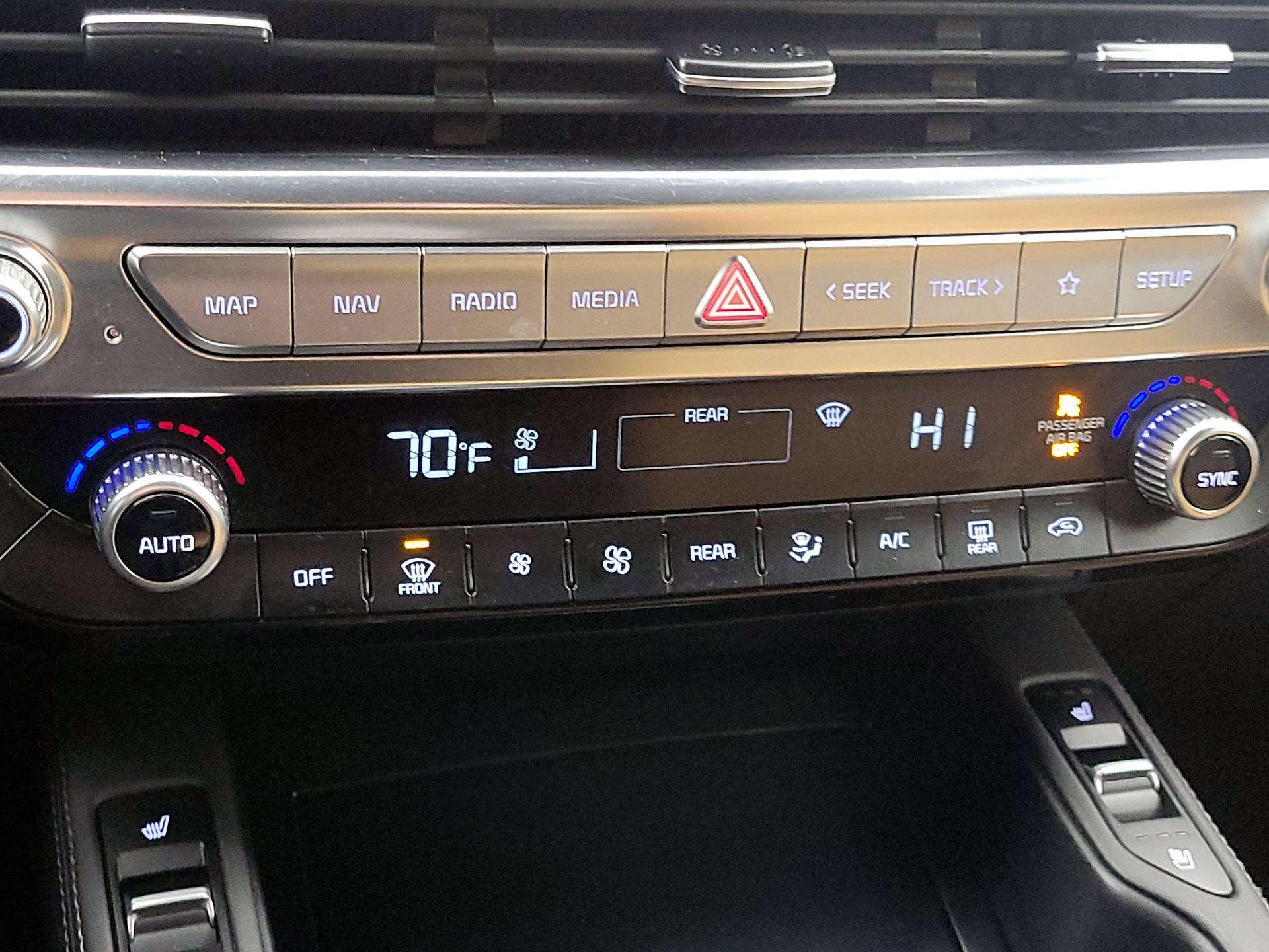 Thumbnail: 2020 Kia Telluride - 17