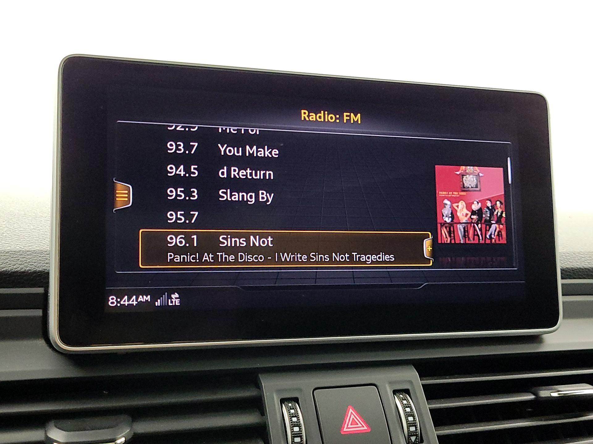 Thumbnail: 2018 Audi SQ5 - 16