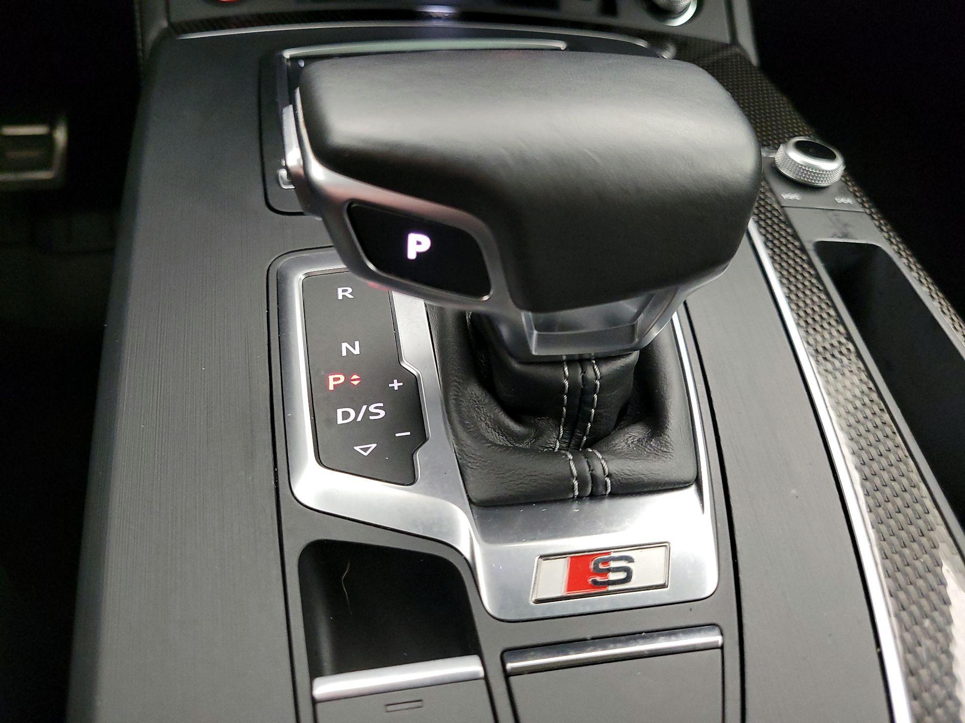 Thumbnail: 2018 Audi SQ5 - 18