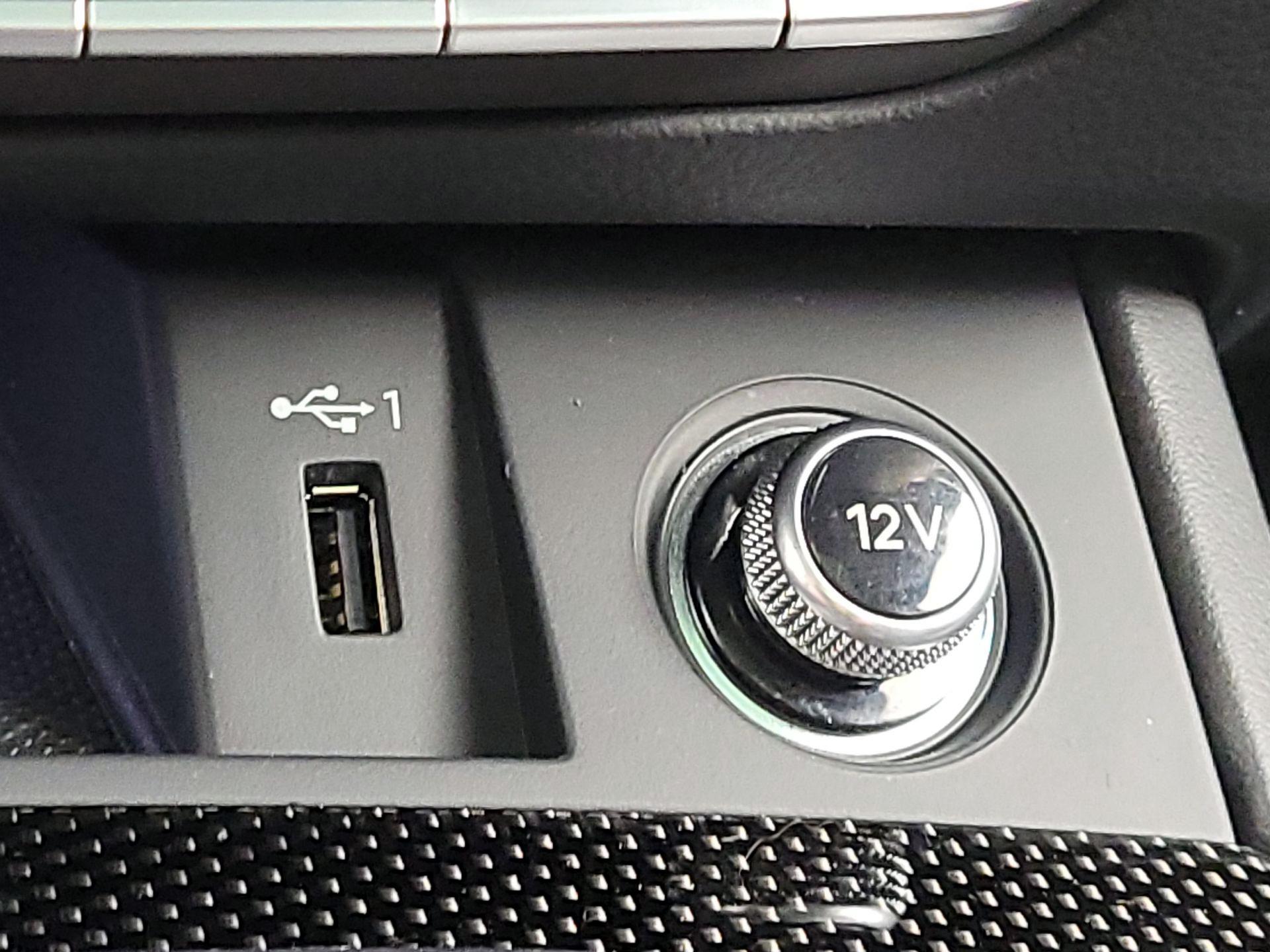 Thumbnail: 2018 Audi SQ5 - 19