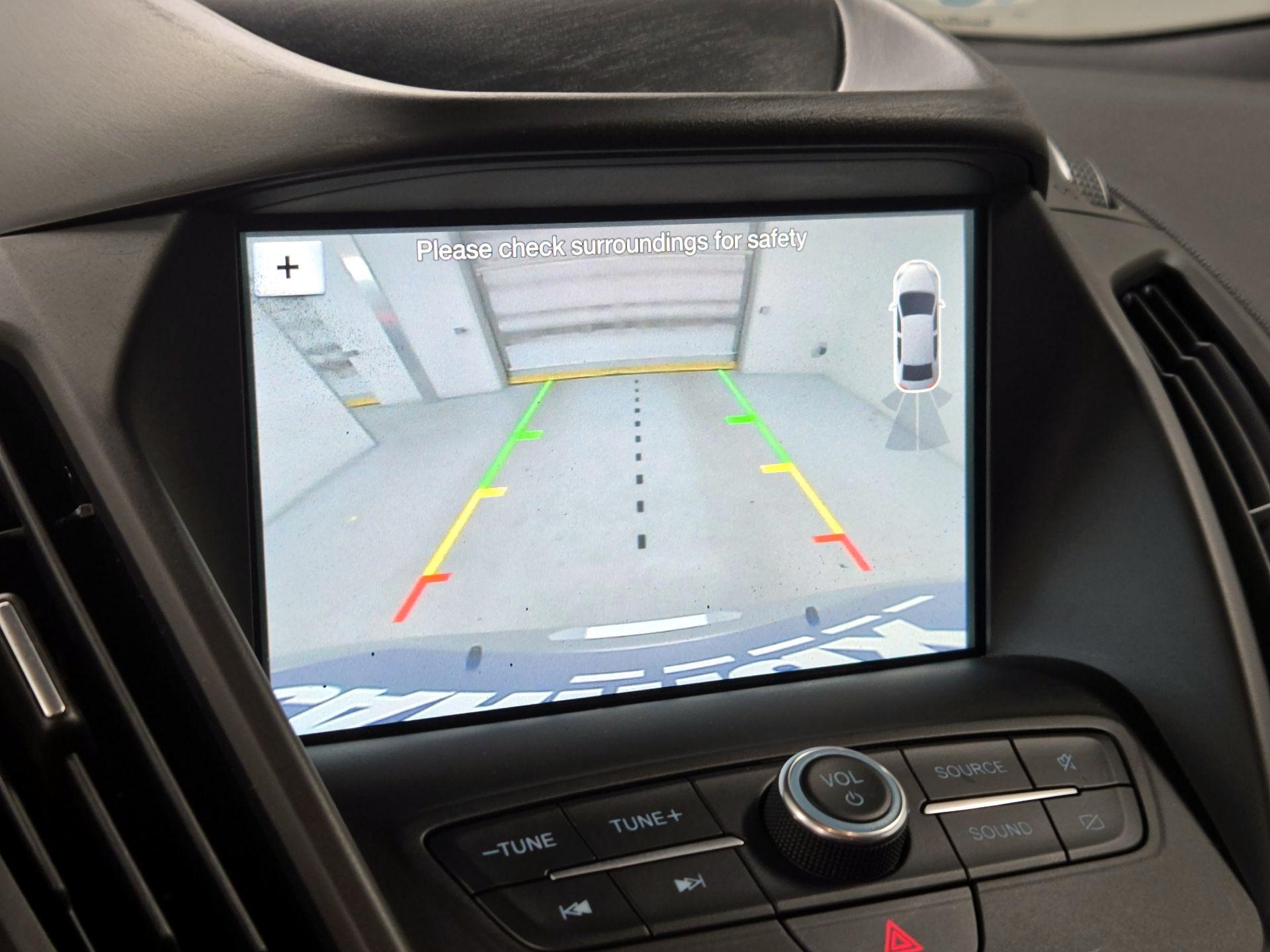 Thumbnail: 2019 Ford Escape - 14