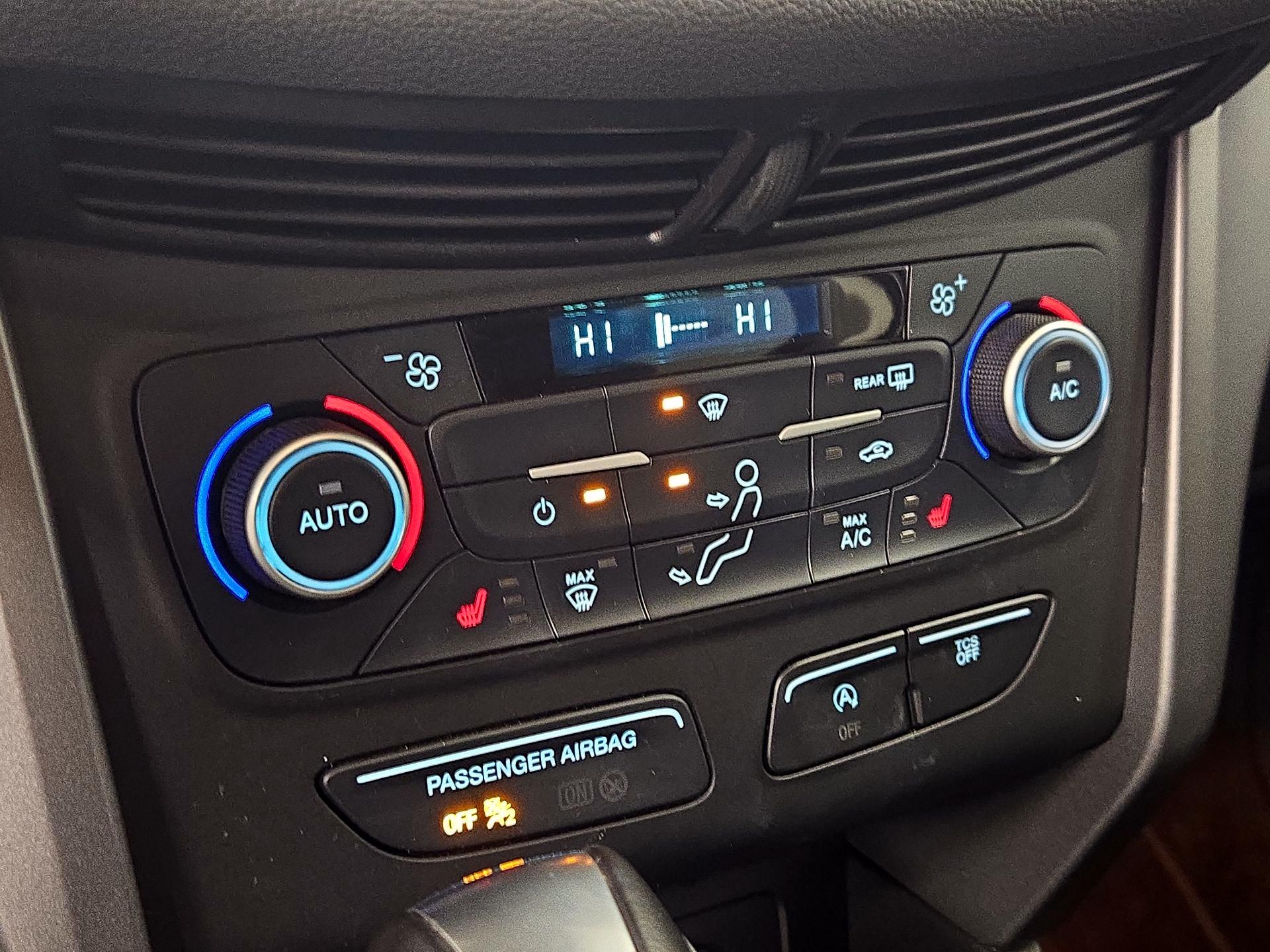 Thumbnail: 2019 Ford Escape - 16