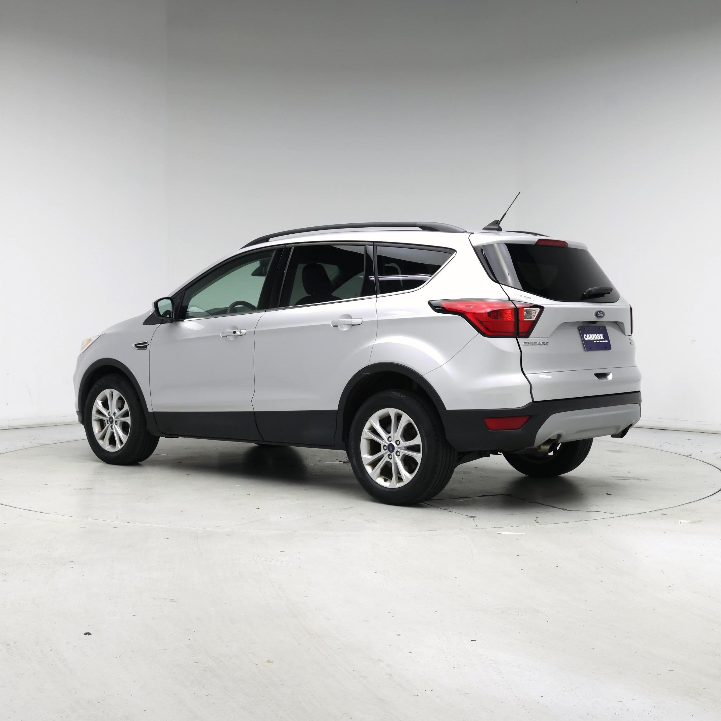 Thumbnail: 2019 Ford Escape - 2