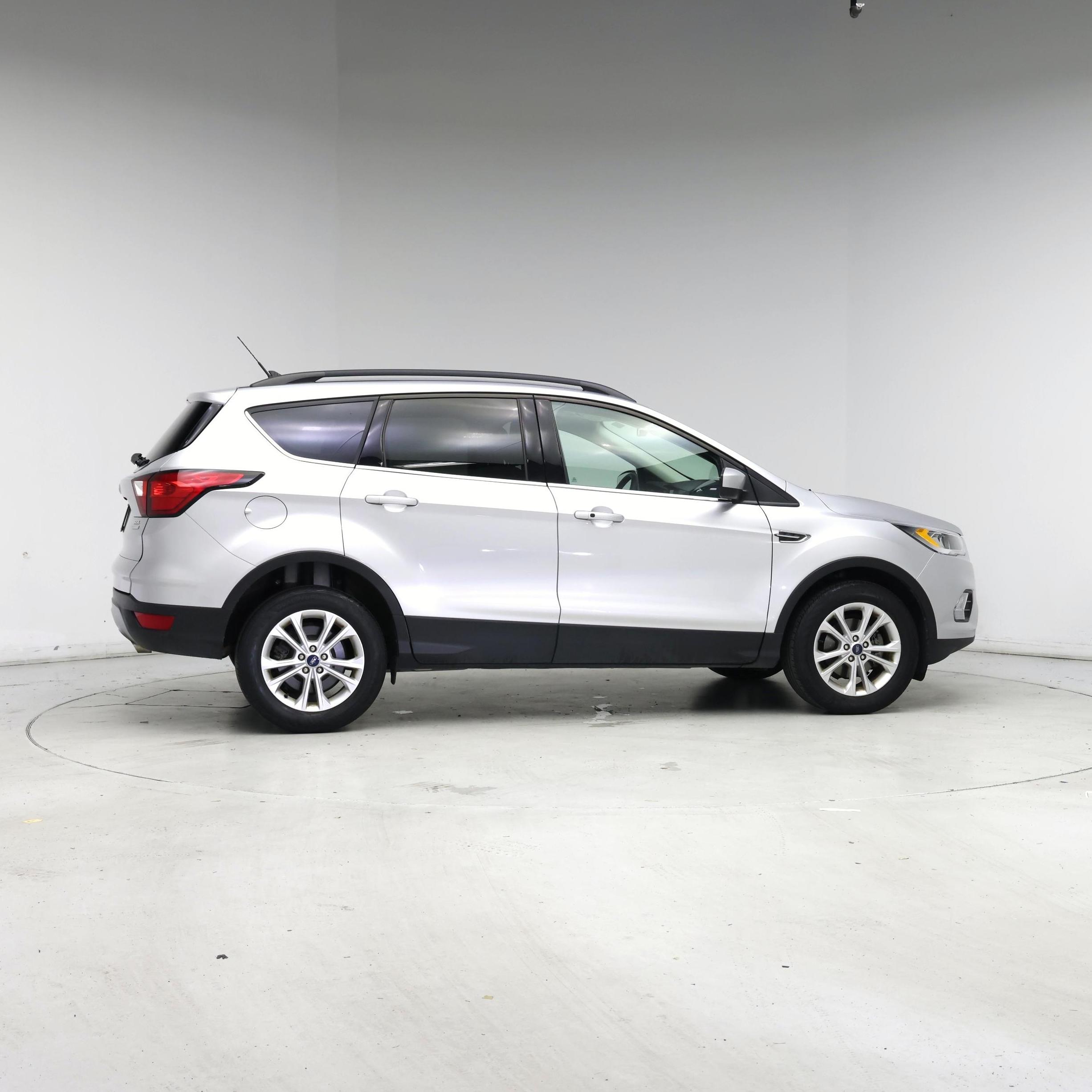 Thumbnail: 2019 Ford Escape - 7