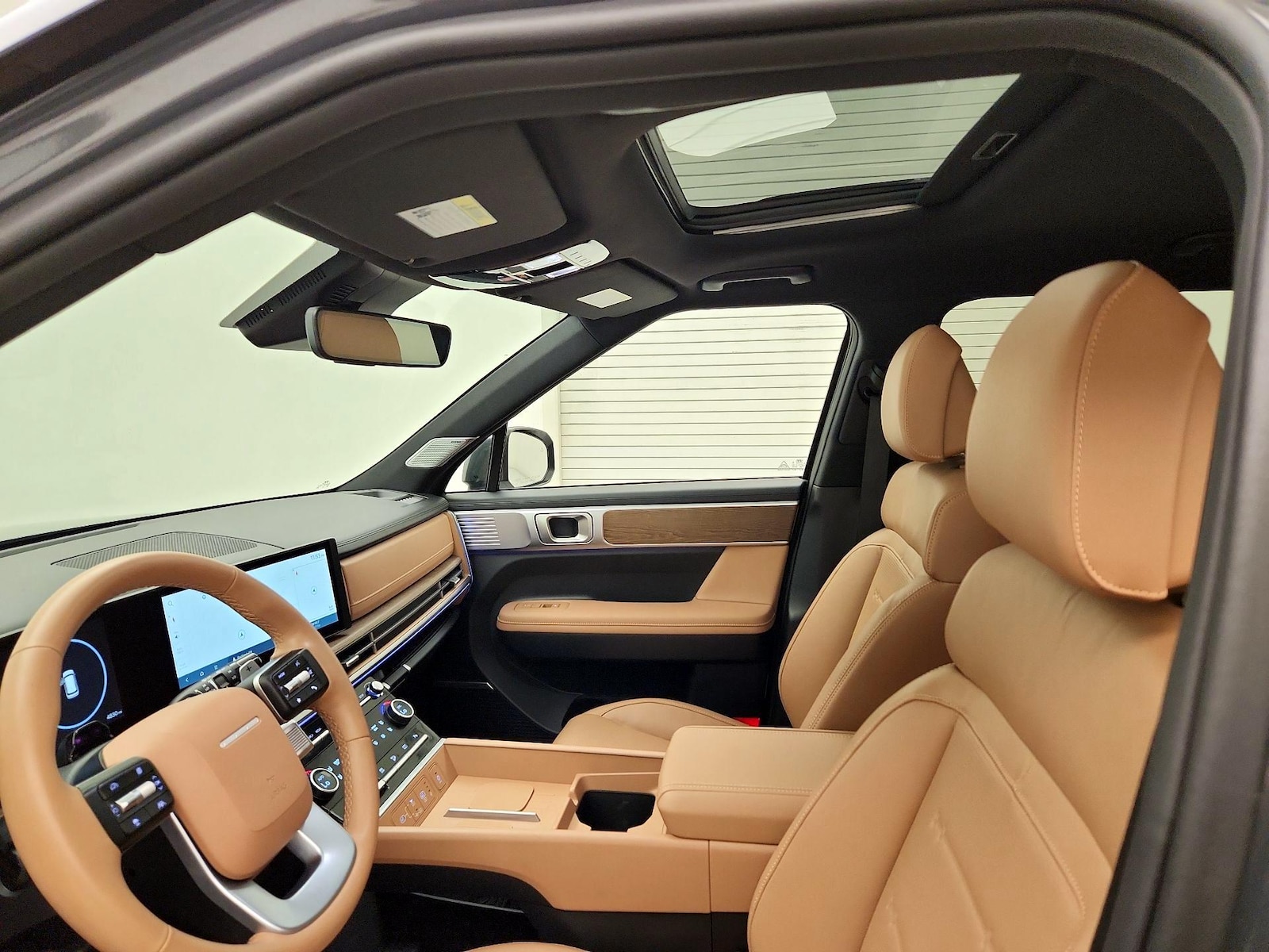 2025 Hyundai Santa Fe Limited - Photo 21