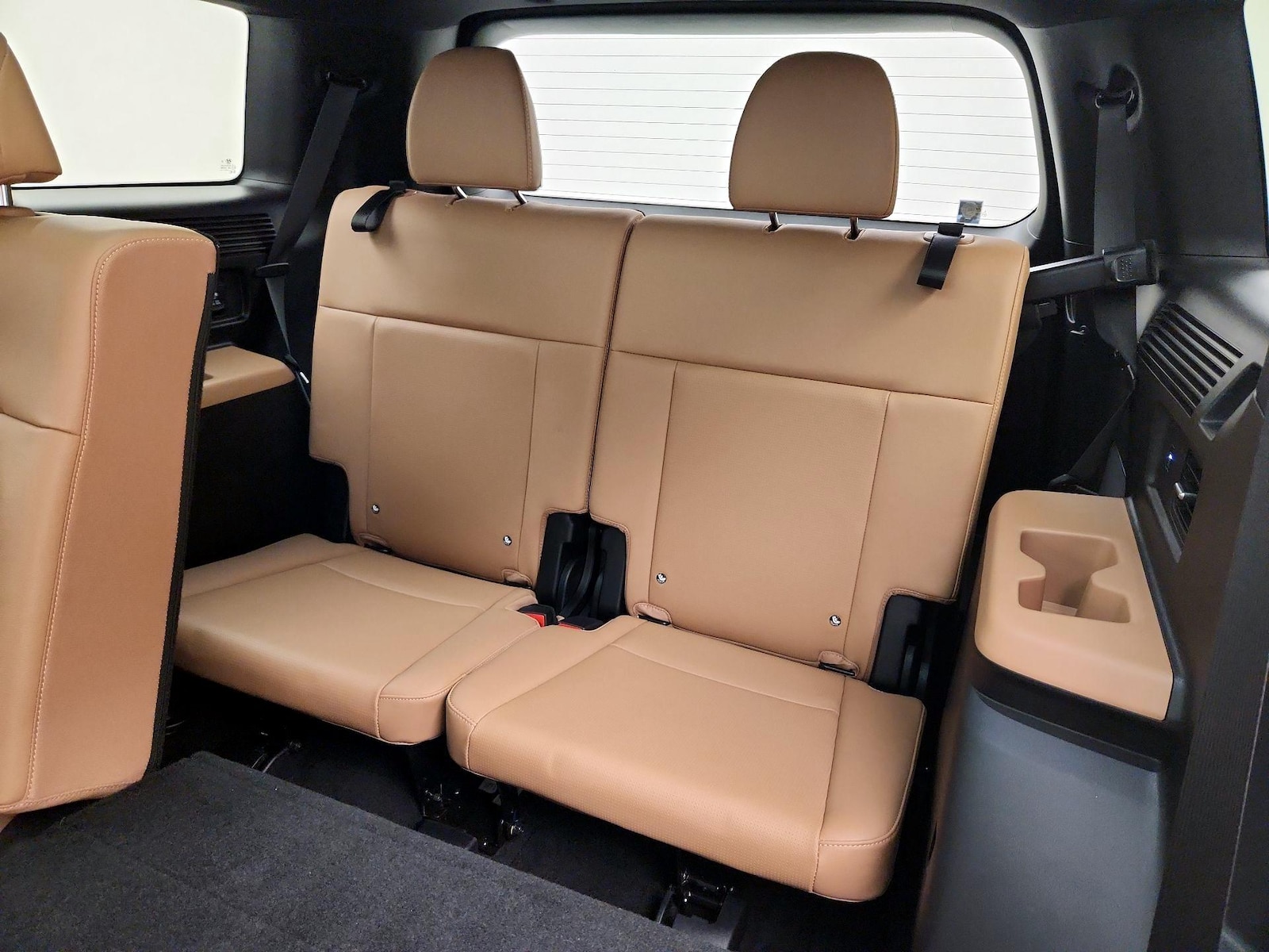 2025 Hyundai Santa Fe Limited - Photo 23