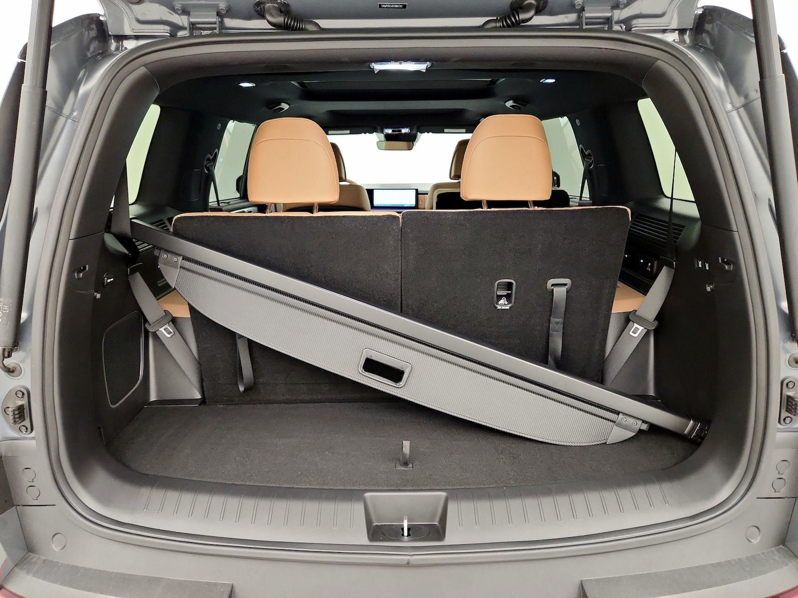 2025 Hyundai Santa Fe Limited - Photo 24