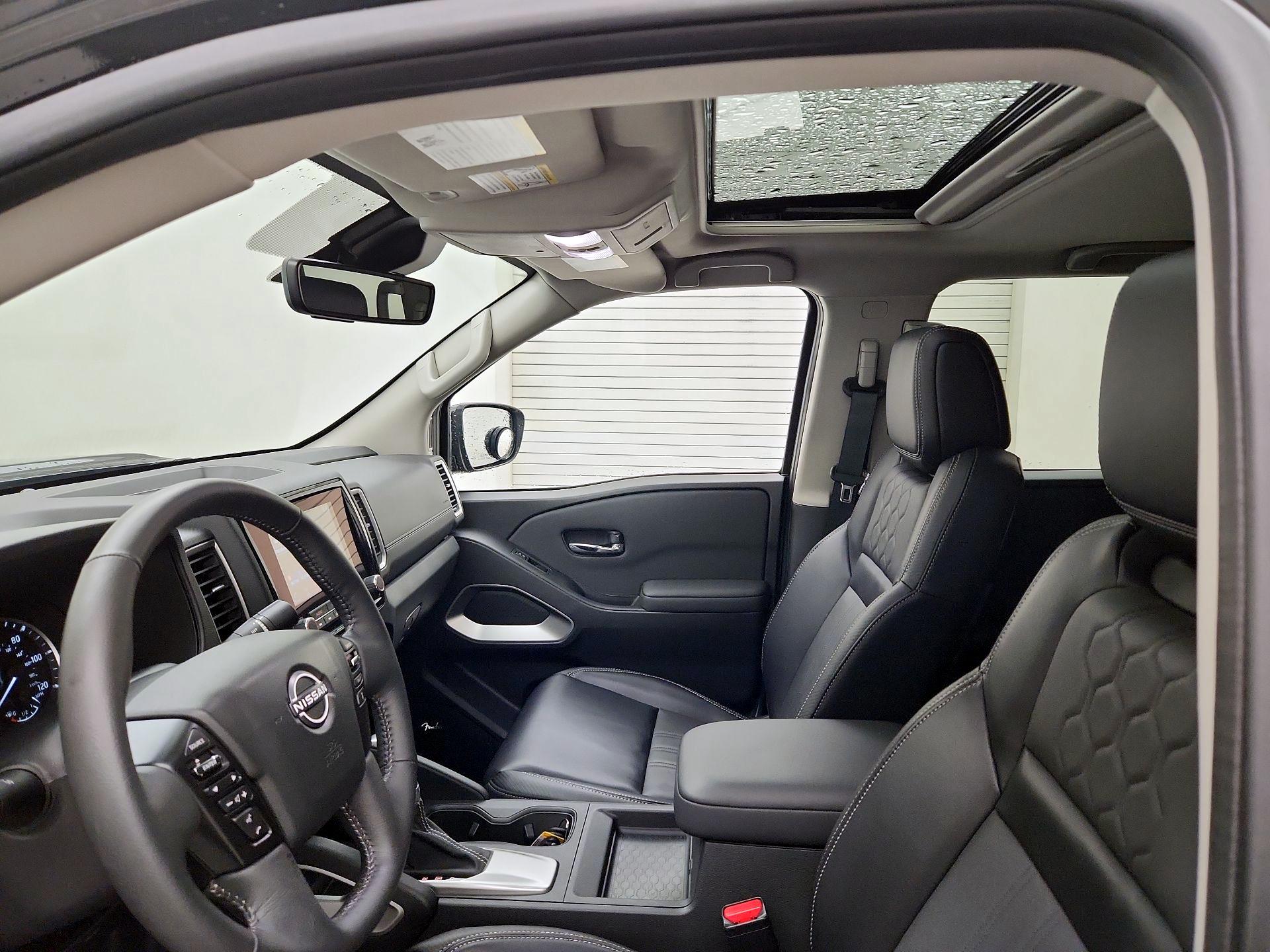 Thumbnail: 2024 Nissan Frontier - 19