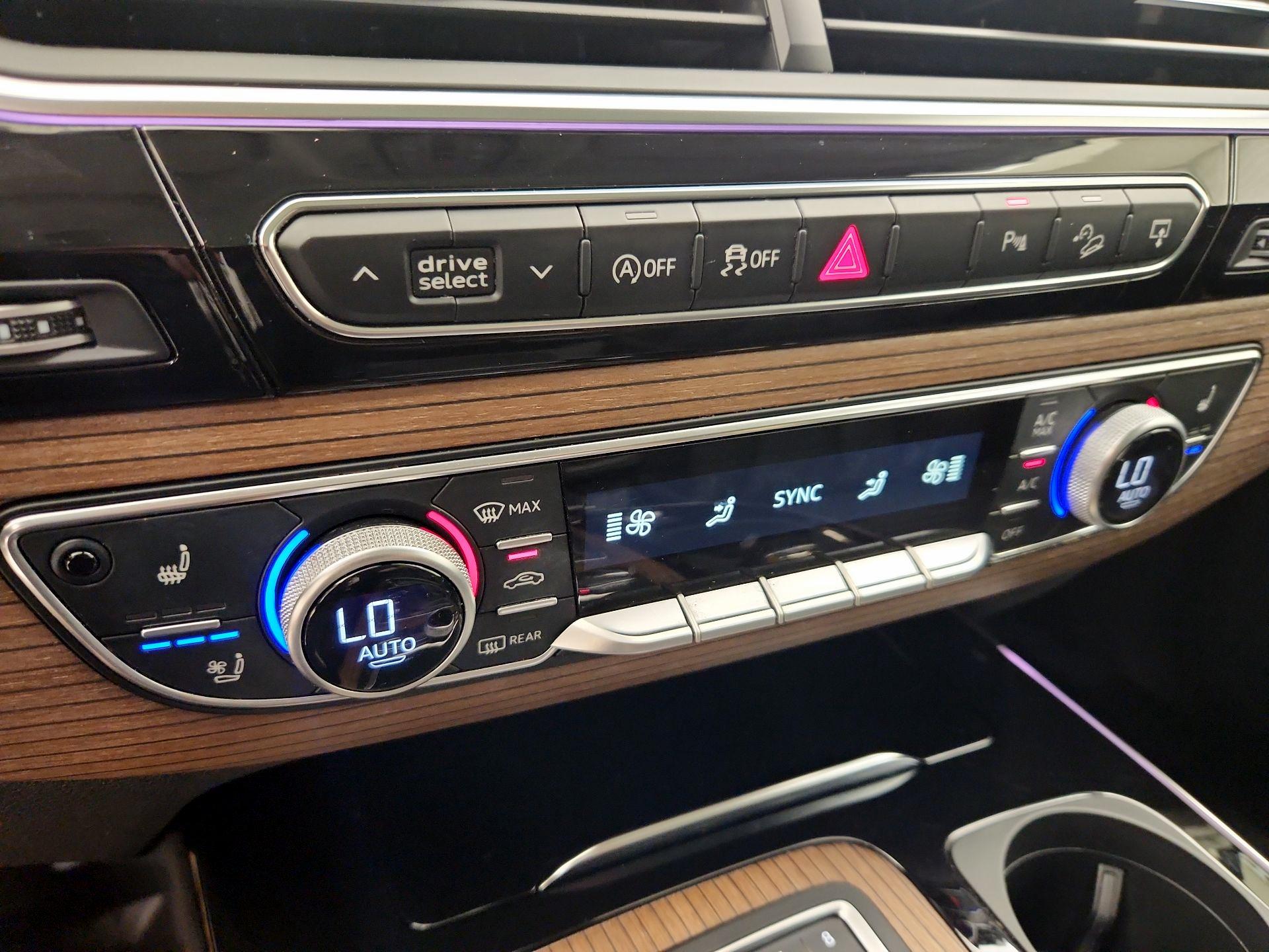 Thumbnail: 2017 Audi Q7 - 17