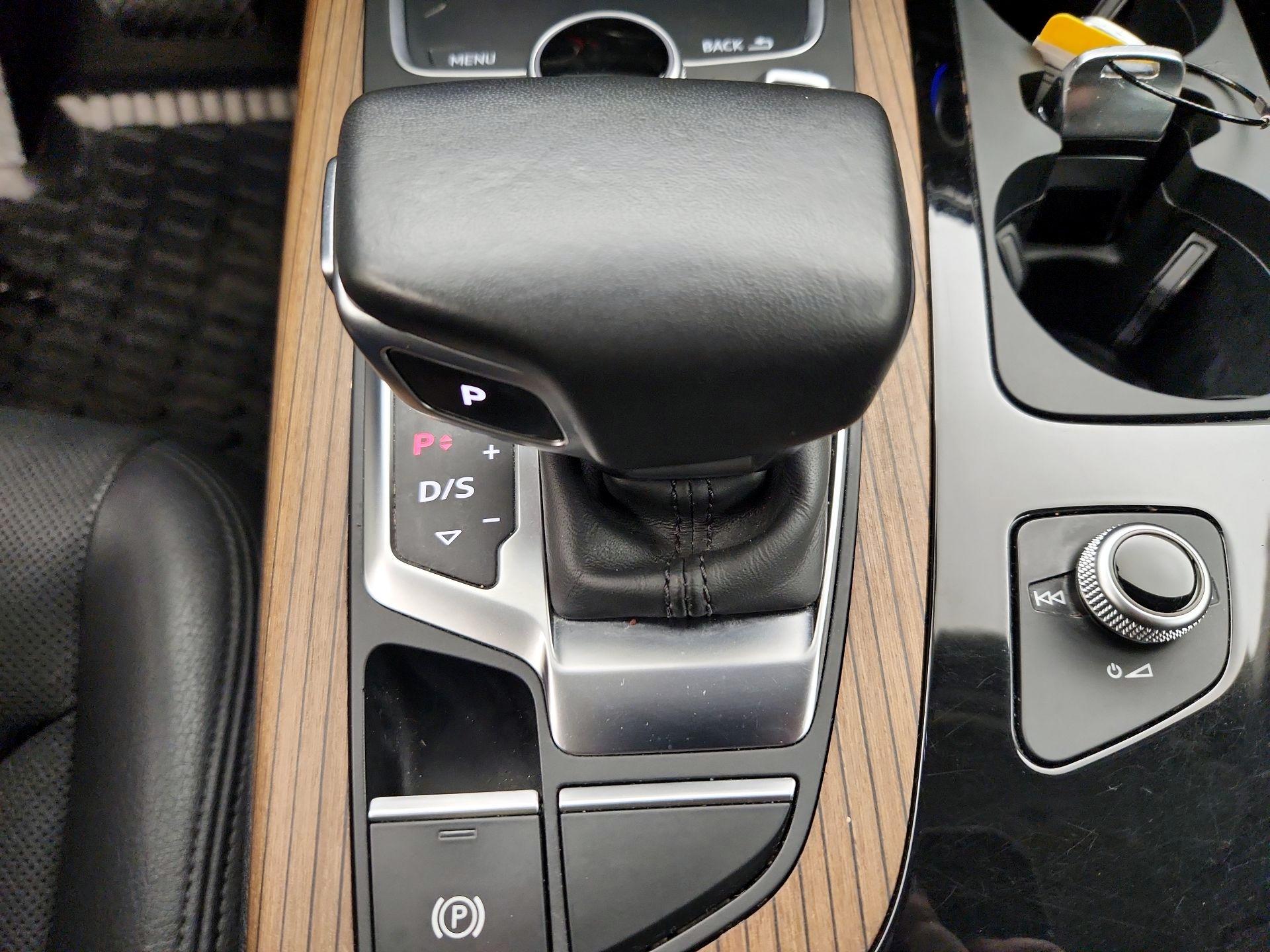 Thumbnail: 2017 Audi Q7 - 18