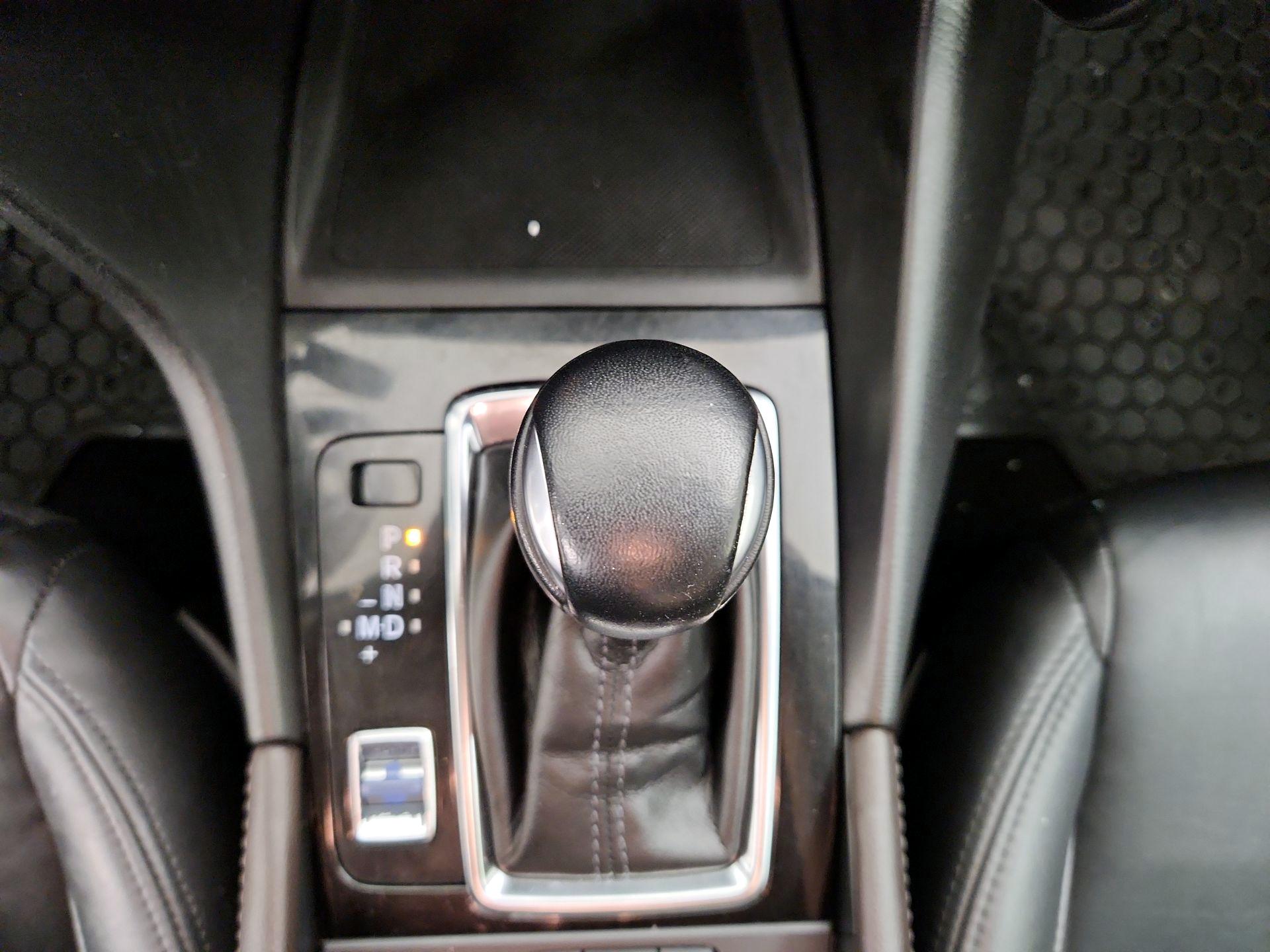 Thumbnail: 2018 Mazda Mazda3 - 17