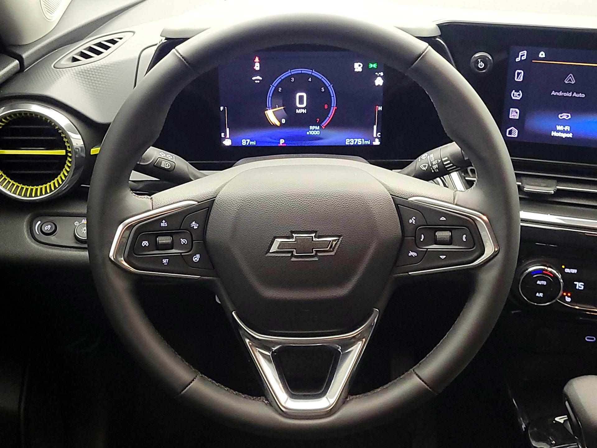 Thumbnail: 2025 Chevrolet Trax - 10