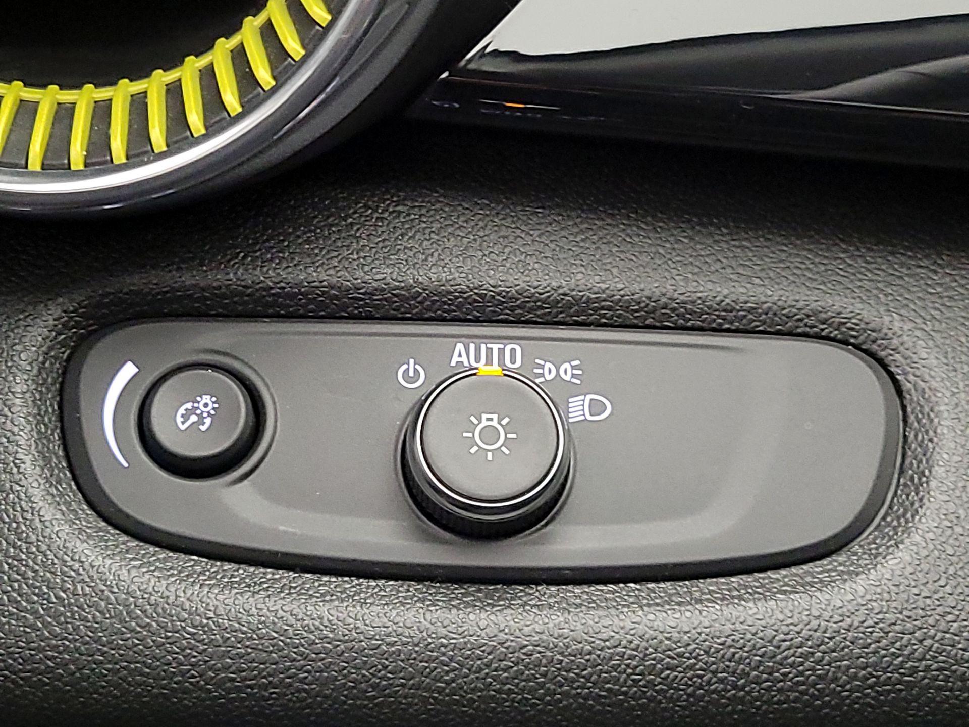 Thumbnail: 2025 Chevrolet Trax - 13