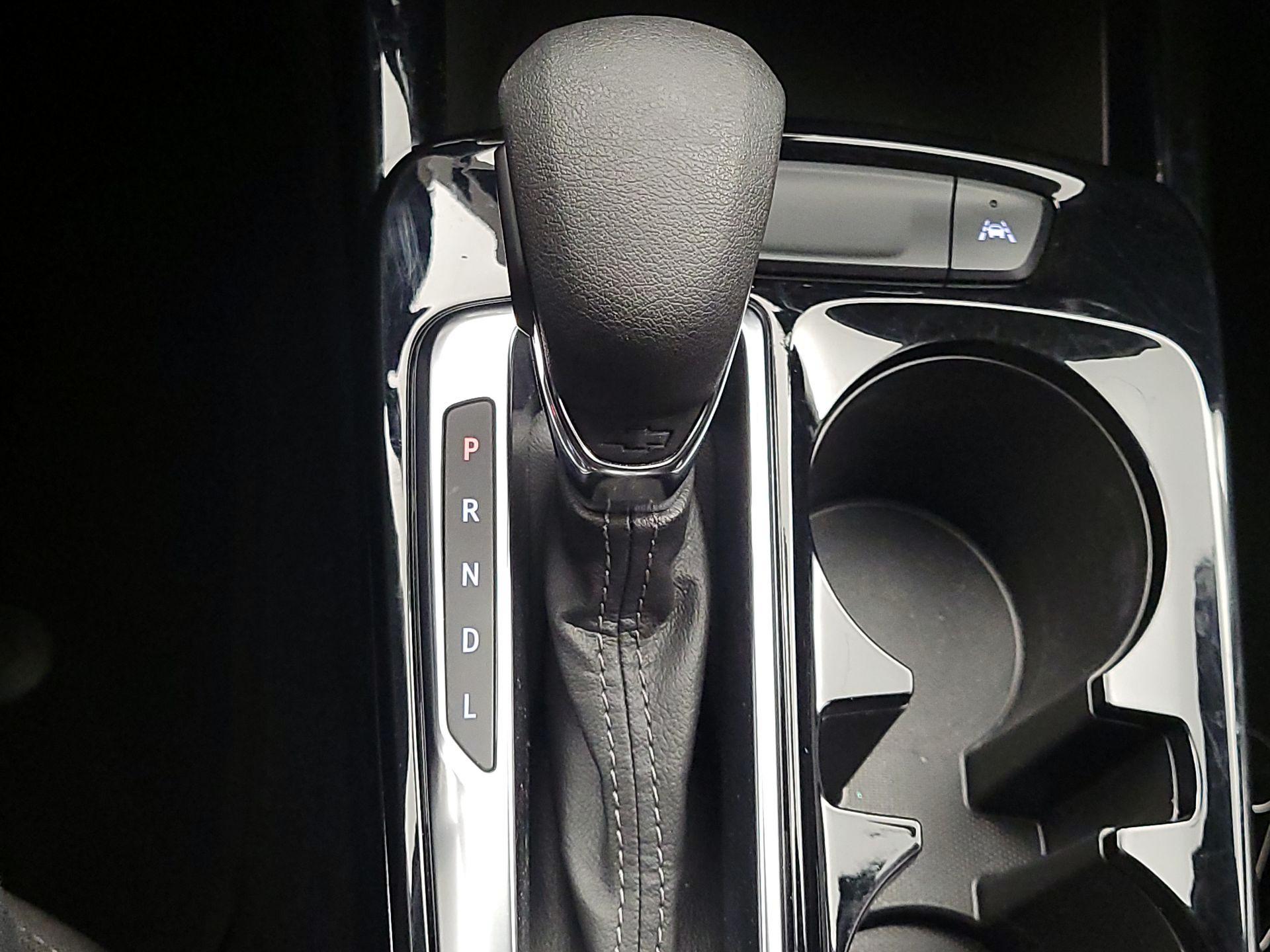 Thumbnail: 2025 Chevrolet Trax - 17