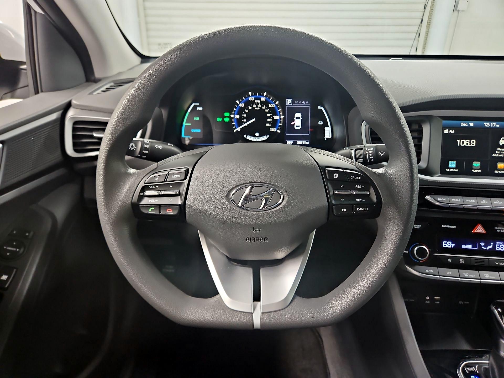 Thumbnail: 2019 Hyundai Ioniq - 10