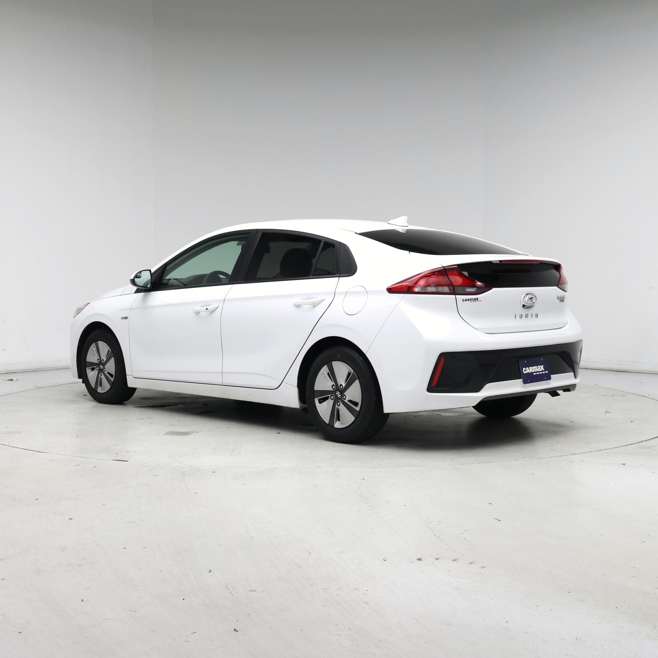 Thumbnail: 2019 Hyundai Ioniq - 2