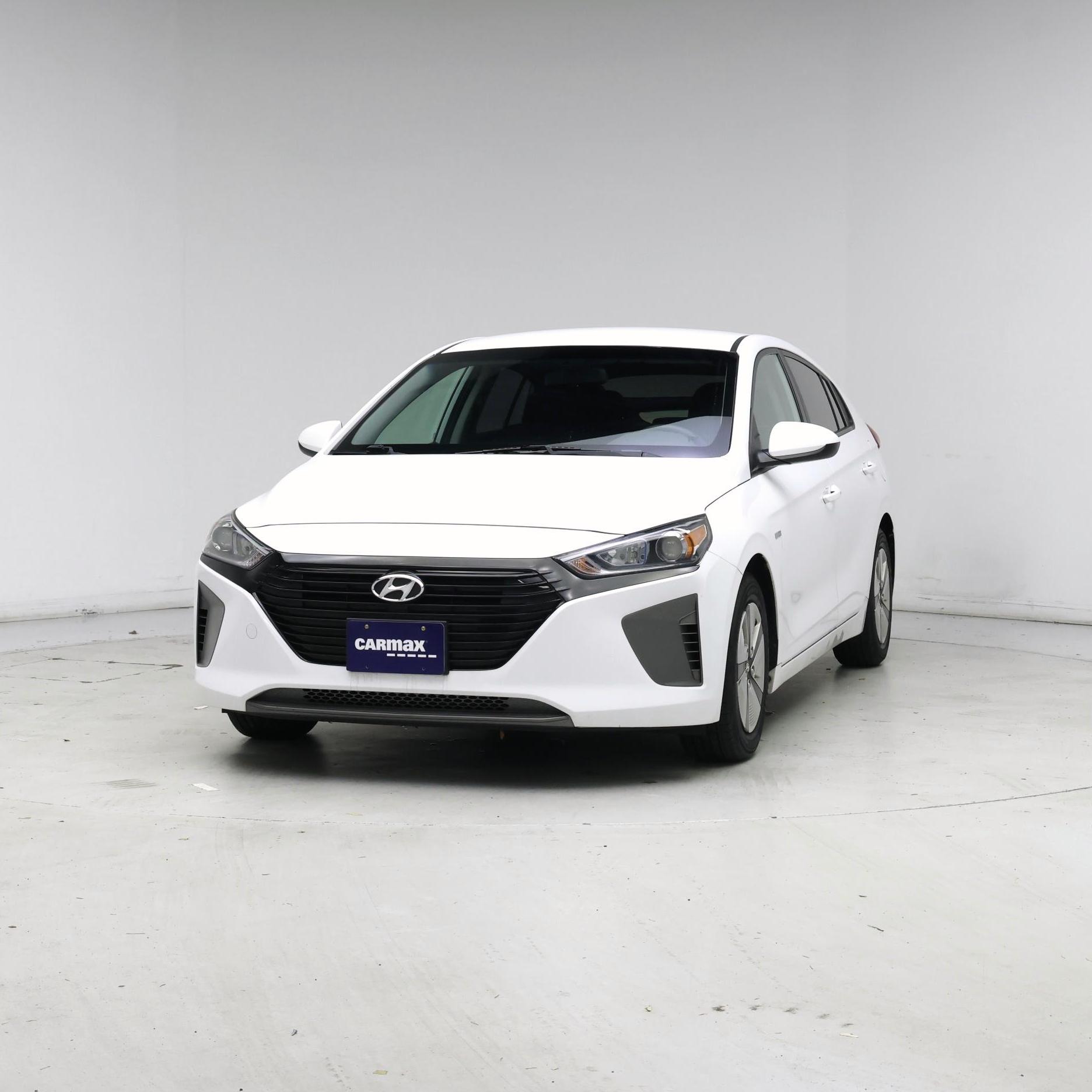 Thumbnail: 2019 Hyundai Ioniq - 4