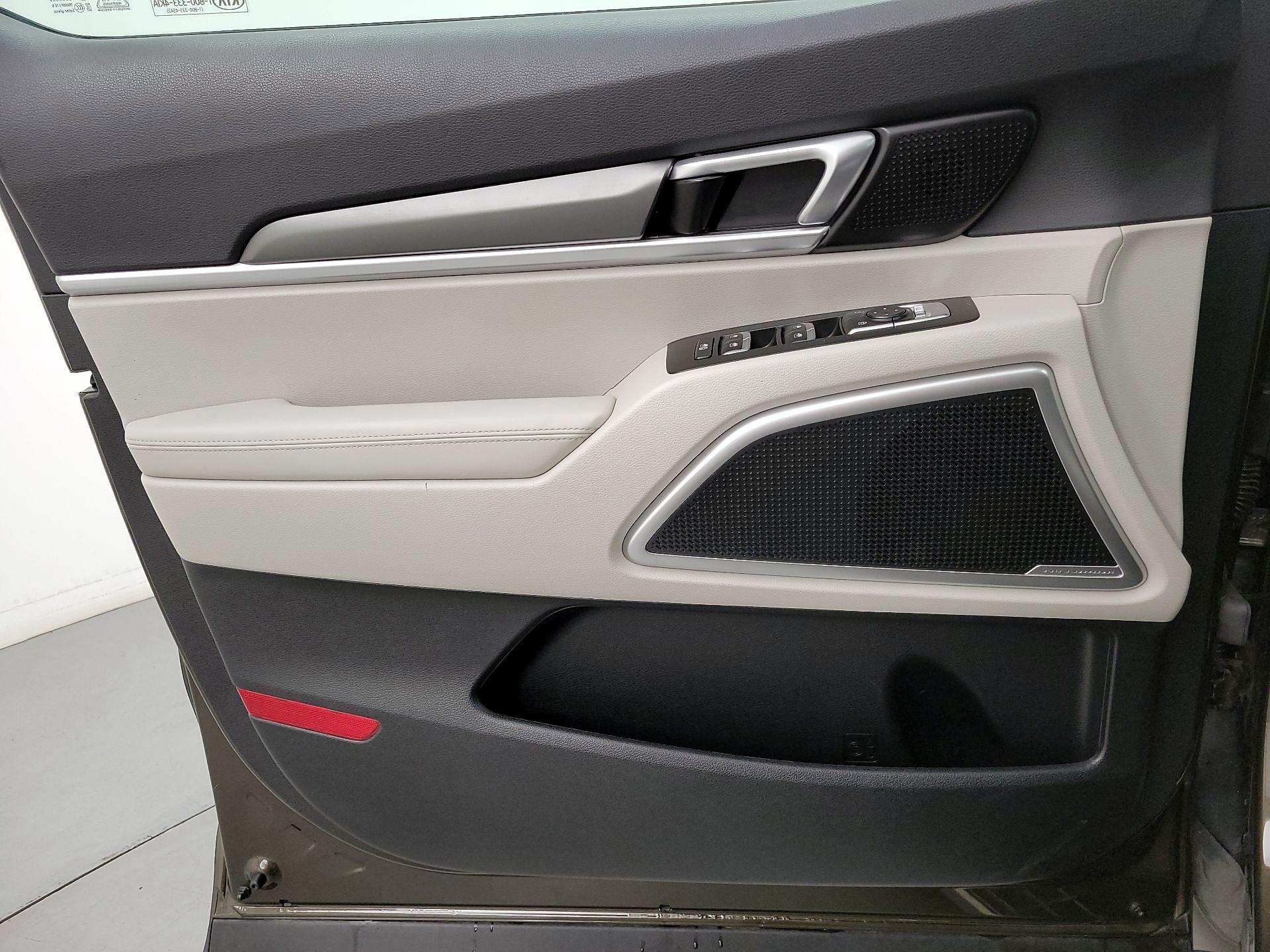 Thumbnail: 2020 Kia Telluride - 12