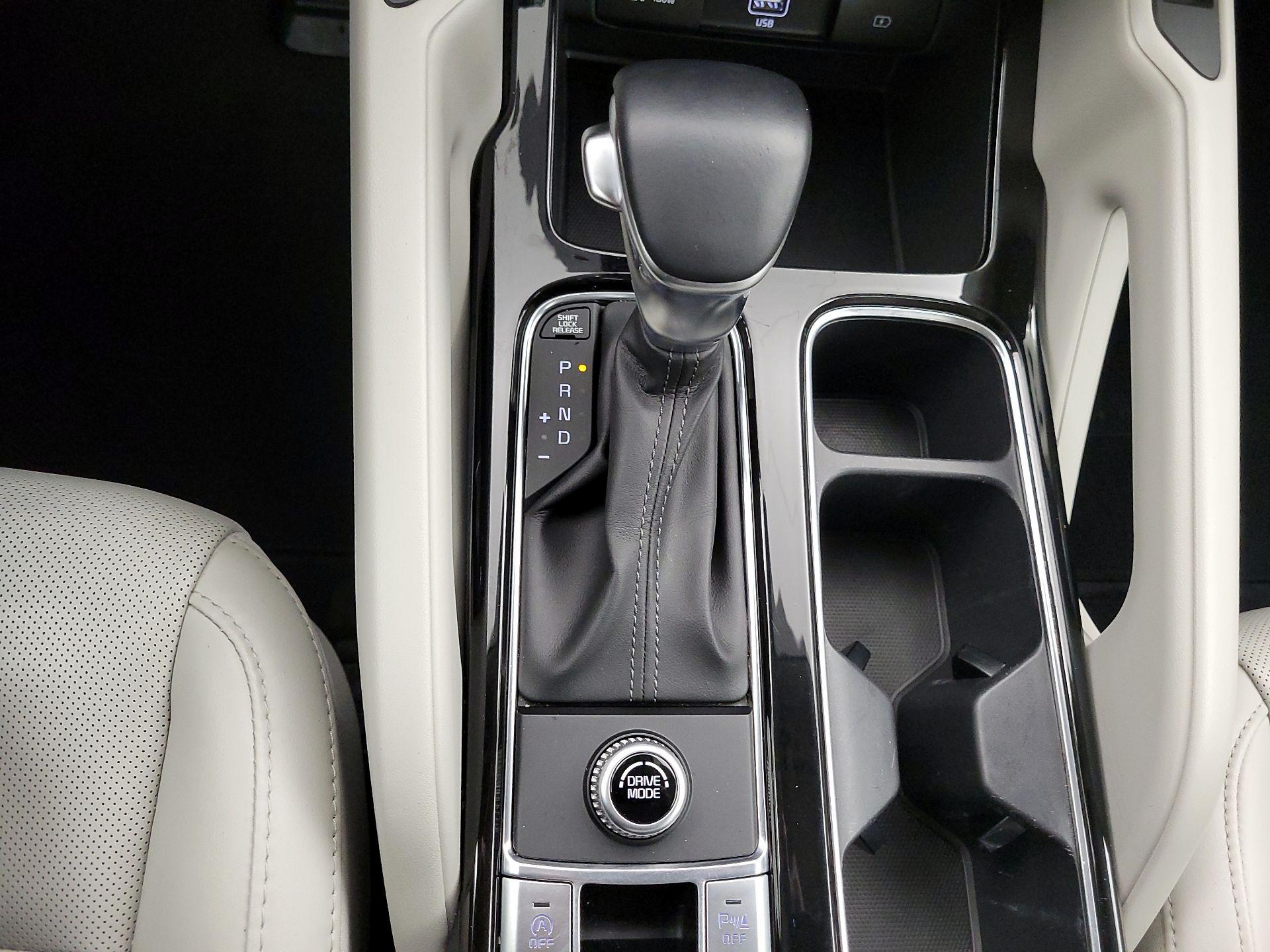 Thumbnail: 2020 Kia Telluride - 17