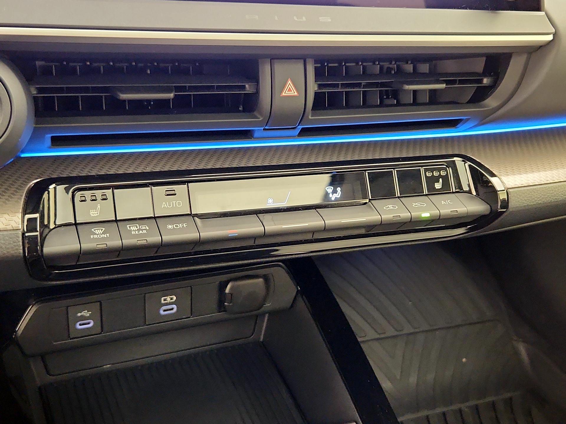 Thumbnail: 2024 Toyota Prius - 16