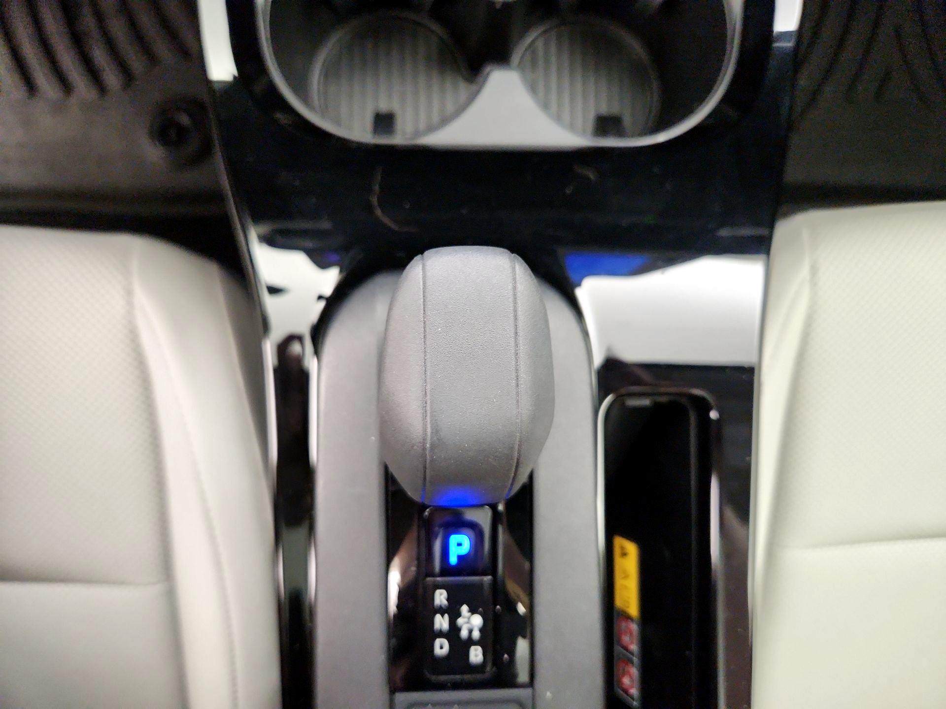 Thumbnail: 2024 Toyota Prius - 17