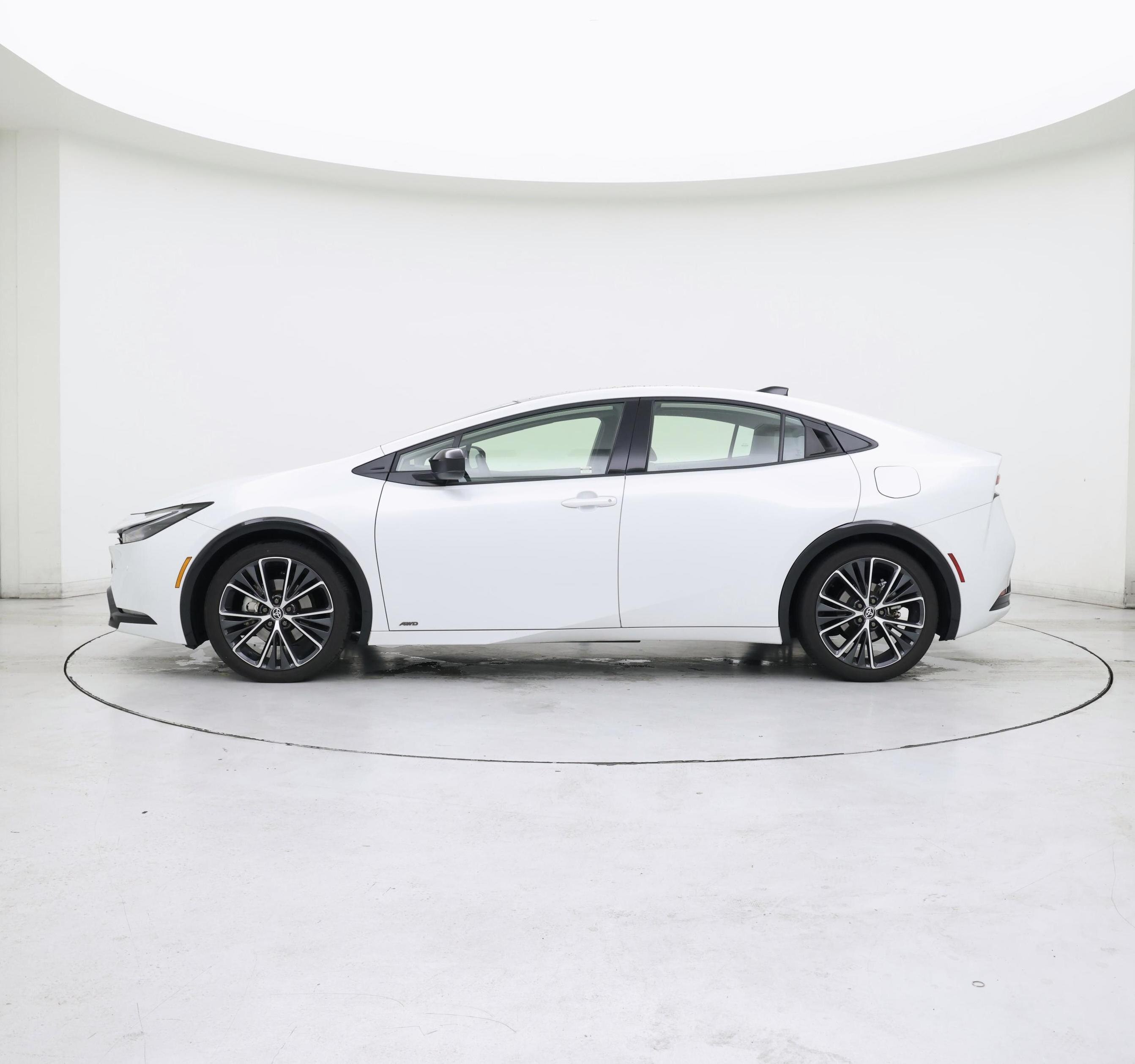 Thumbnail: 2024 Toyota Prius - 3