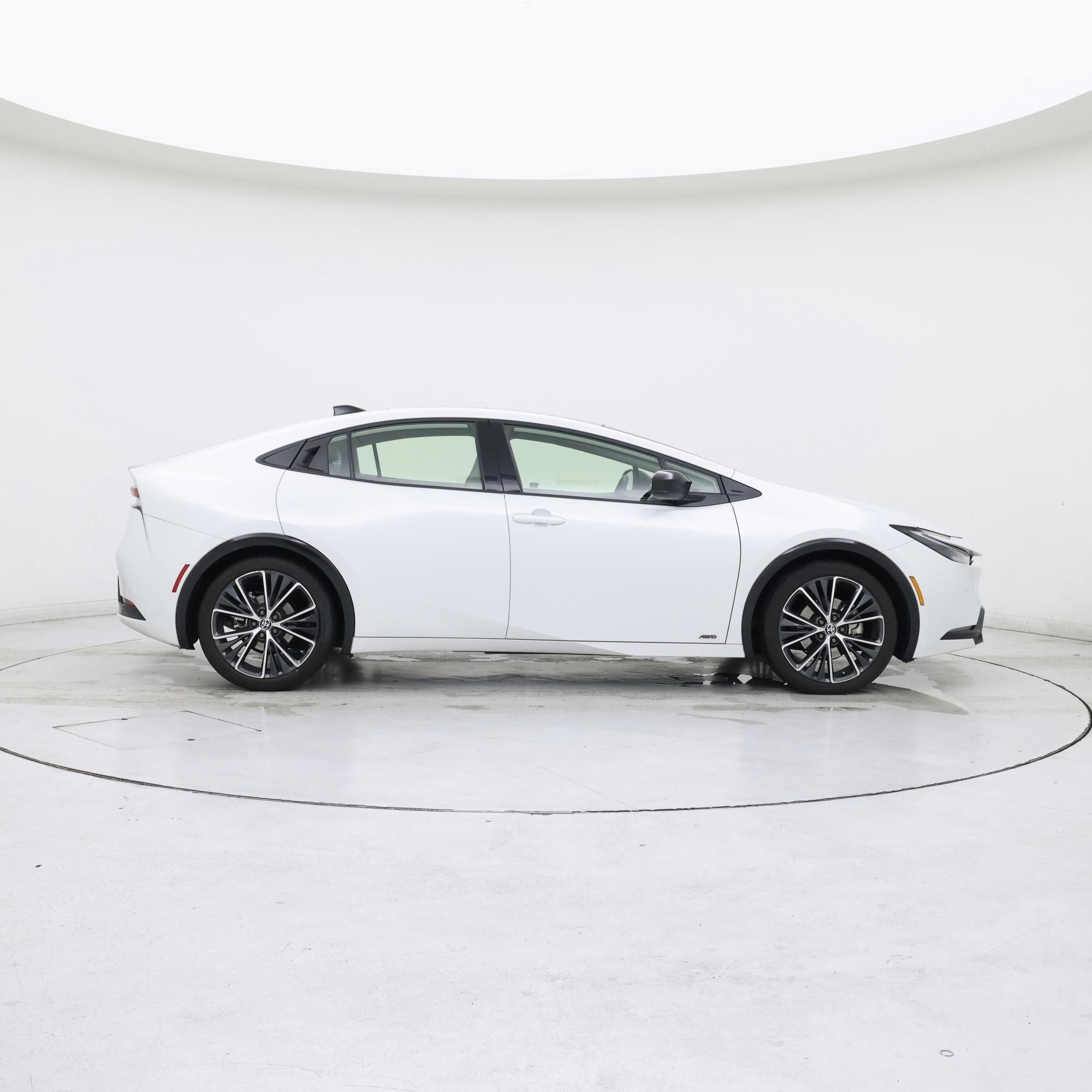 Thumbnail: 2024 Toyota Prius - 7