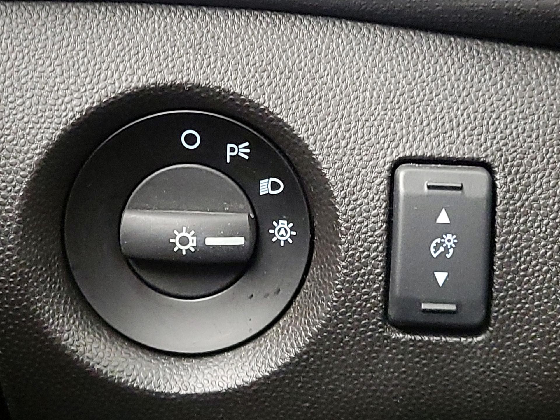 Thumbnail: 2019 Ford Fiesta - 13