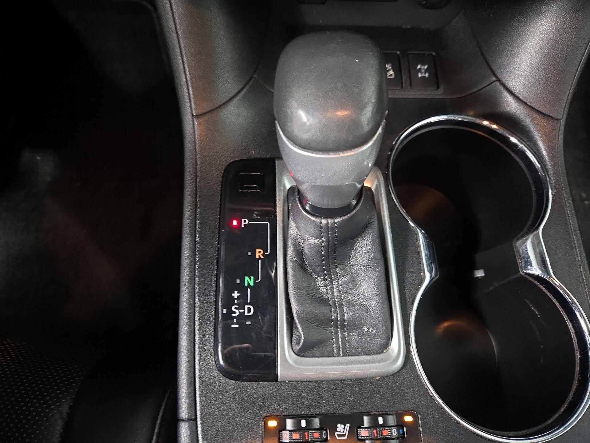 Thumbnail: 2017 Toyota Highlander - 18