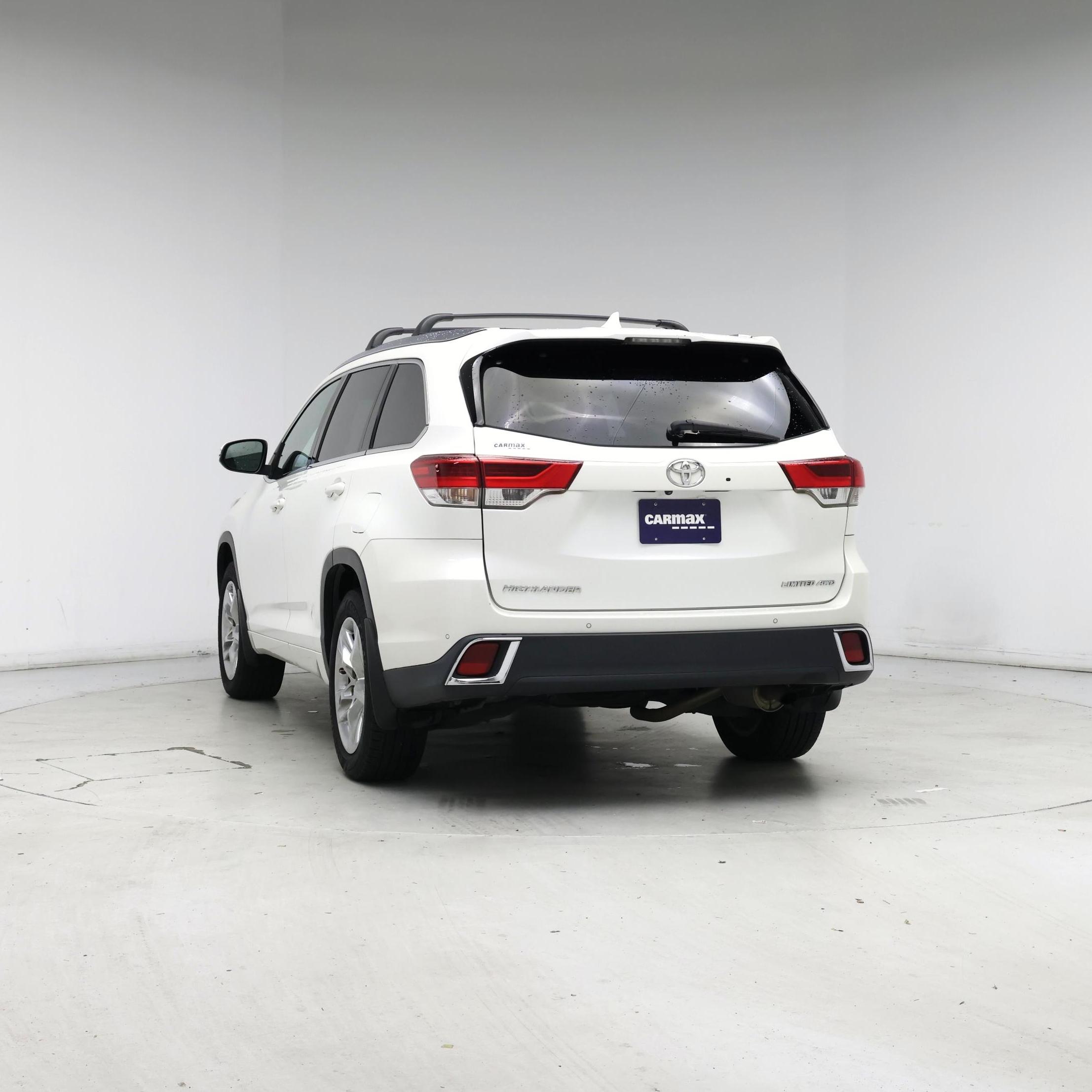 Thumbnail: 2017 Toyota Highlander - 6