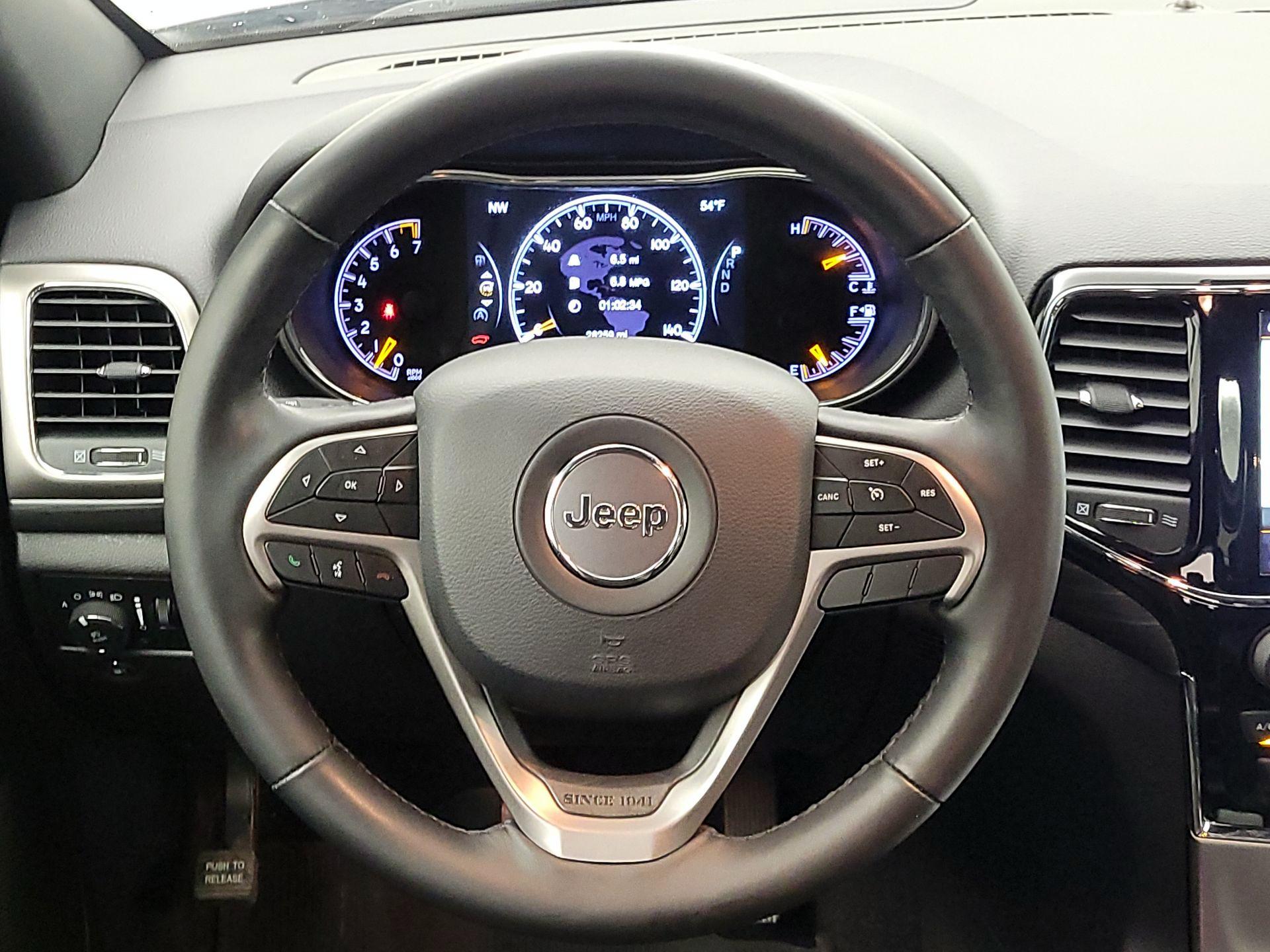 Thumbnail: 2020 Jeep Grand Cherokee - 10