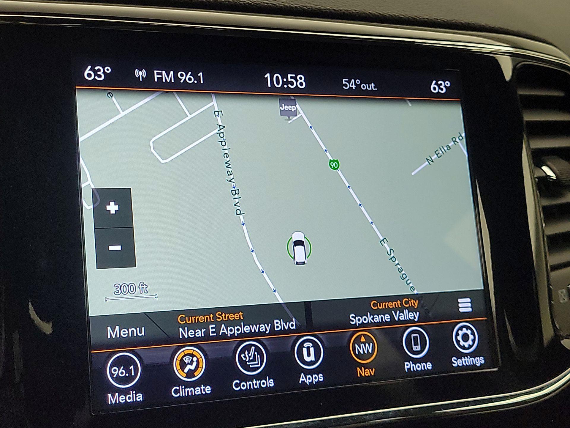 Thumbnail: 2020 Jeep Grand Cherokee - 14