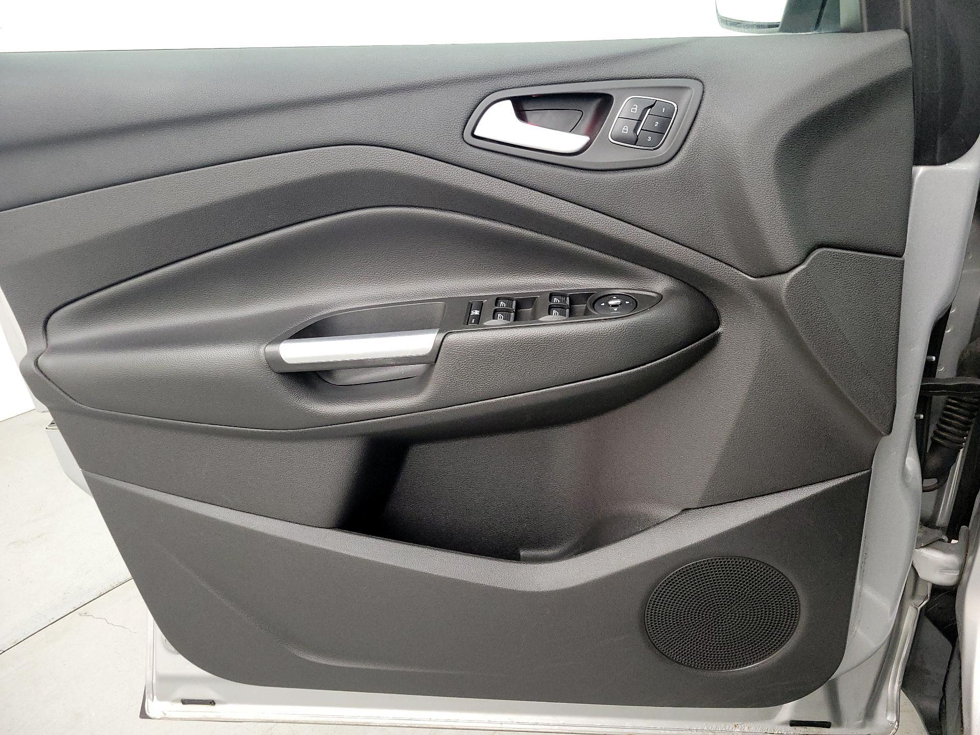 Thumbnail: 2015 Ford Escape - 12