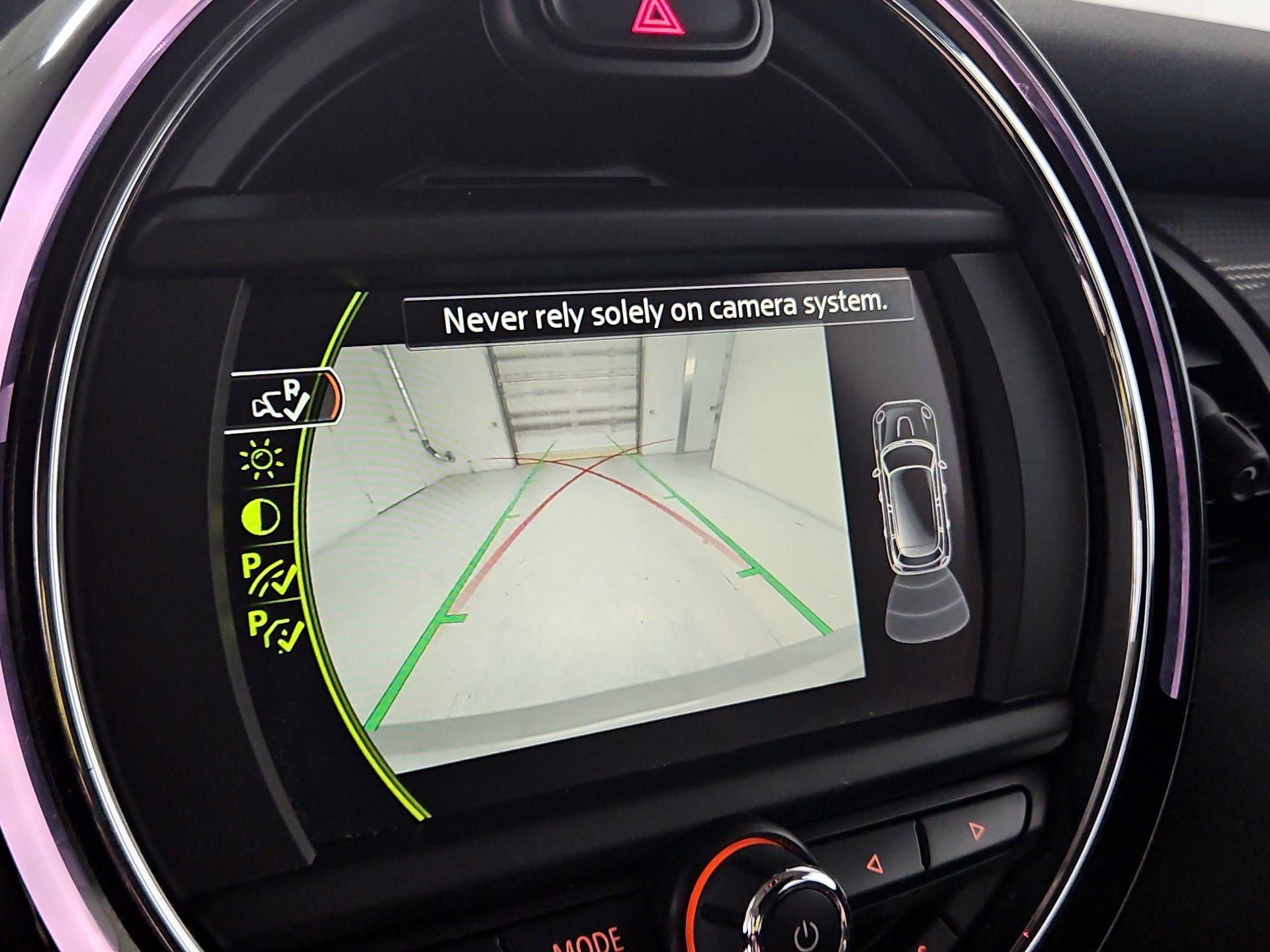 Thumbnail: 2017 MINI Cooper Hardtop - 14