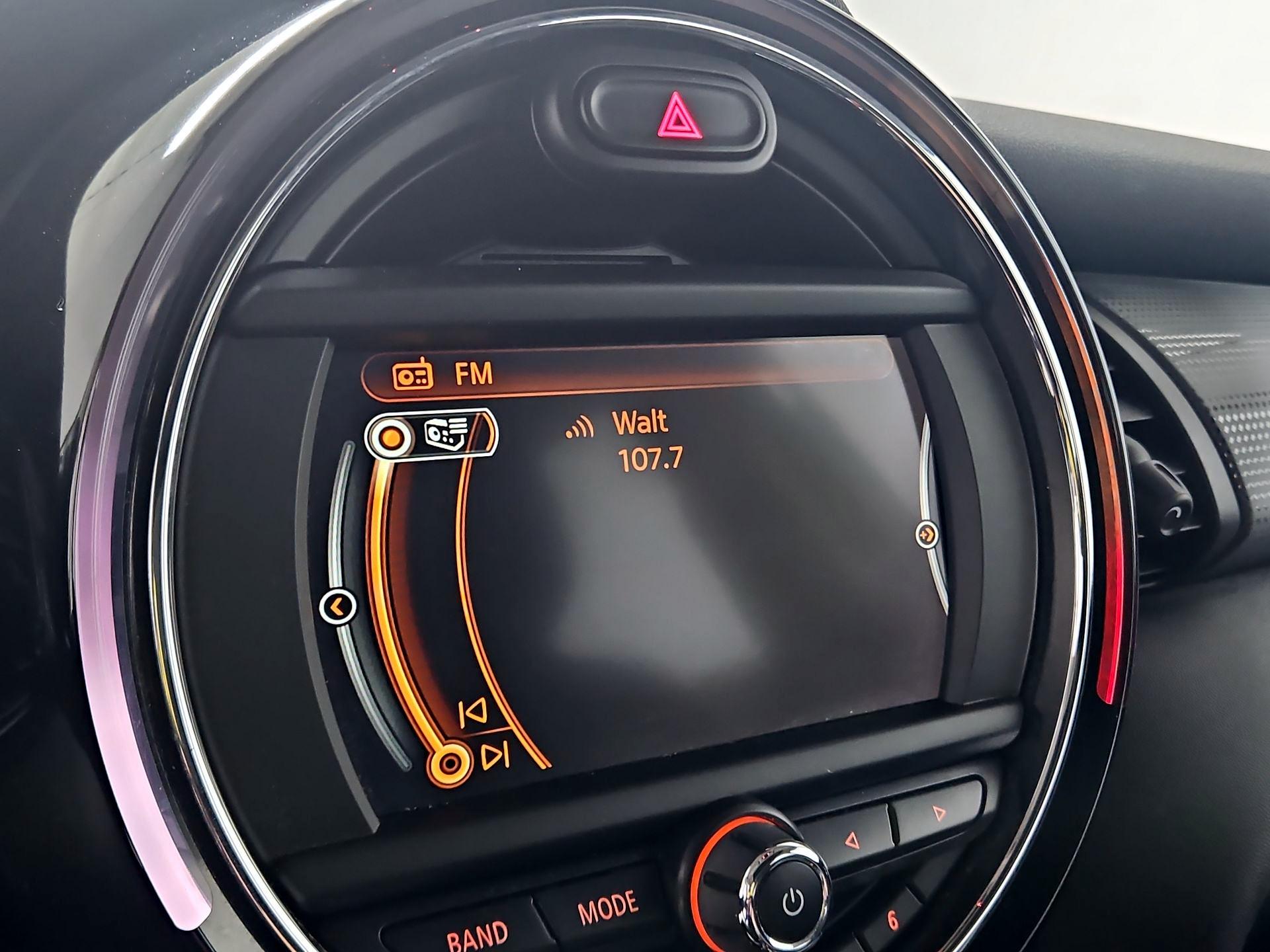 Thumbnail: 2017 MINI Cooper Hardtop - 15