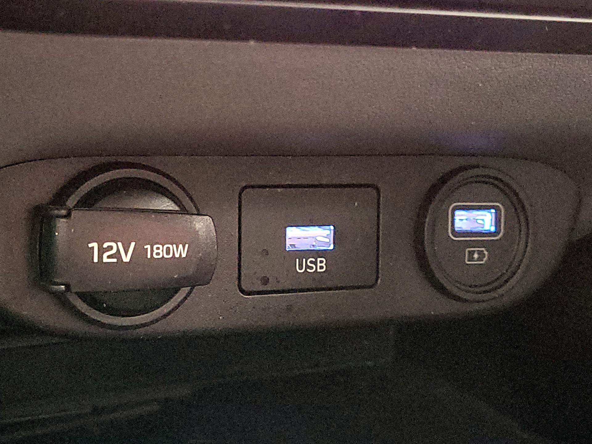 Thumbnail: 2023 Hyundai Elantra - 19