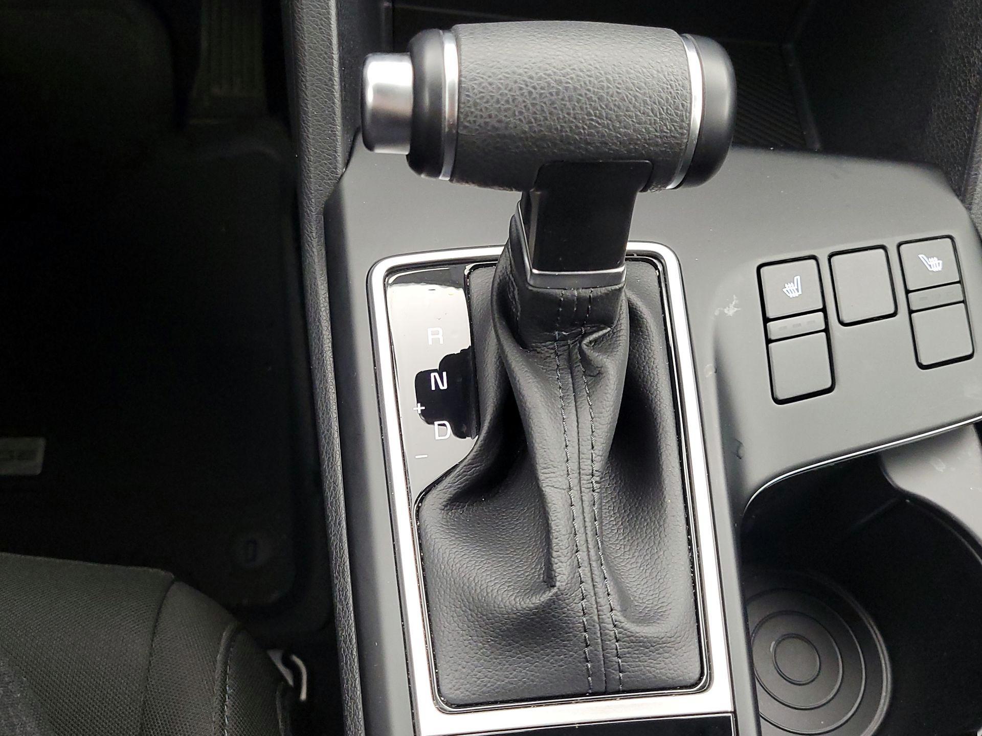 Thumbnail: 2023 Kia Sportage - 17