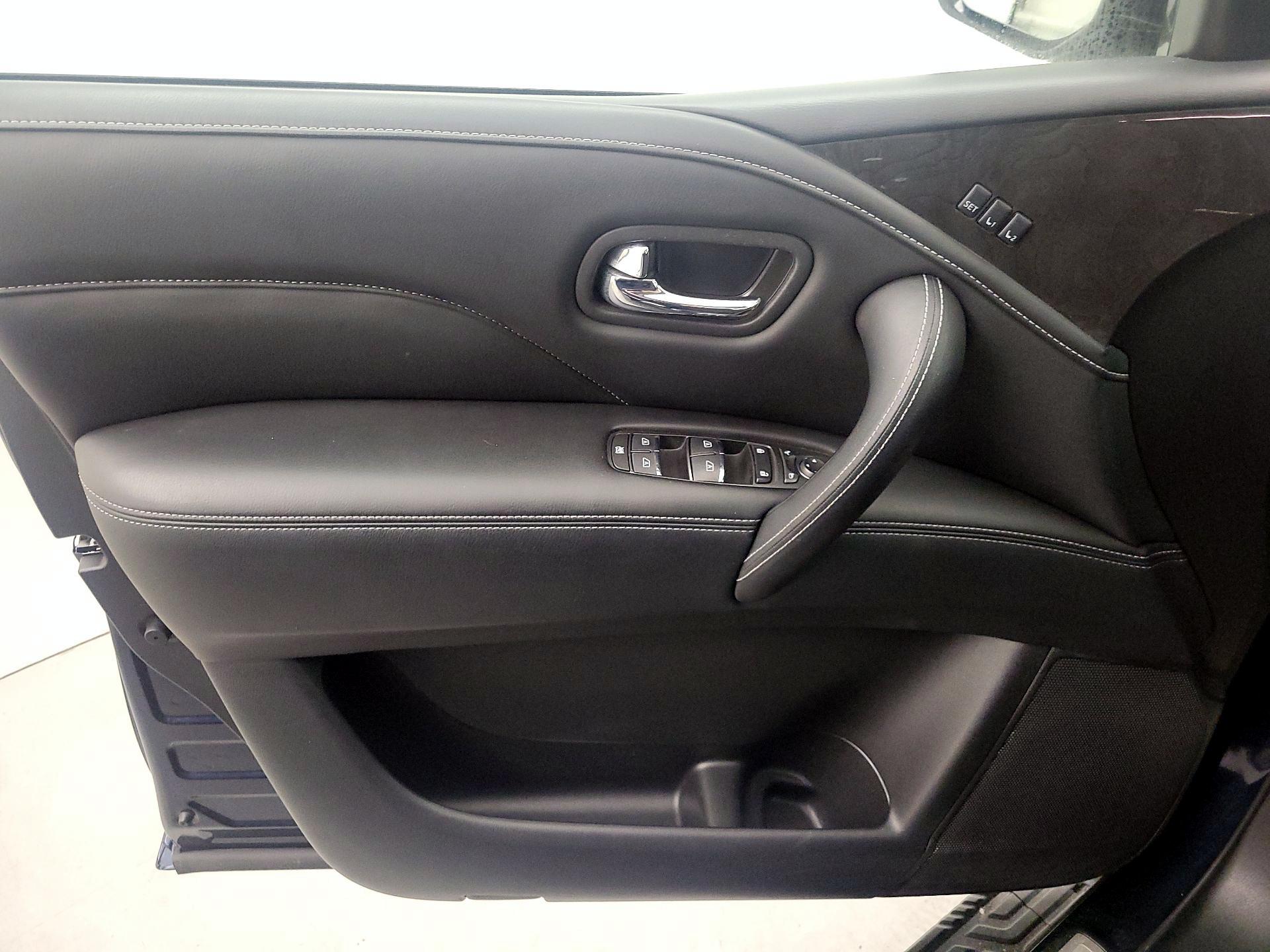 Thumbnail: 2024 INFINITI QX80 - 12