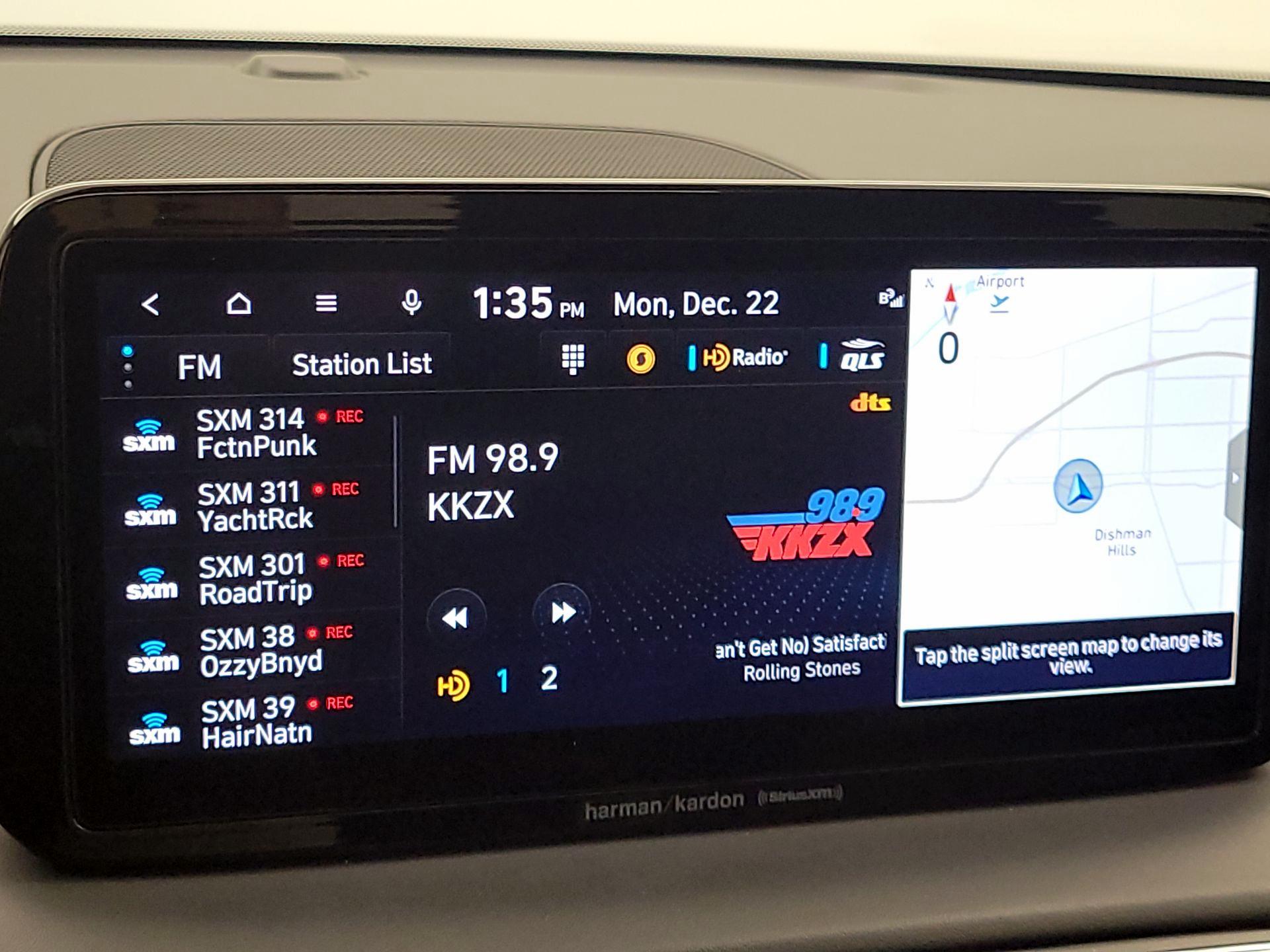 Thumbnail: 2022 Hyundai Santa Fe - 16