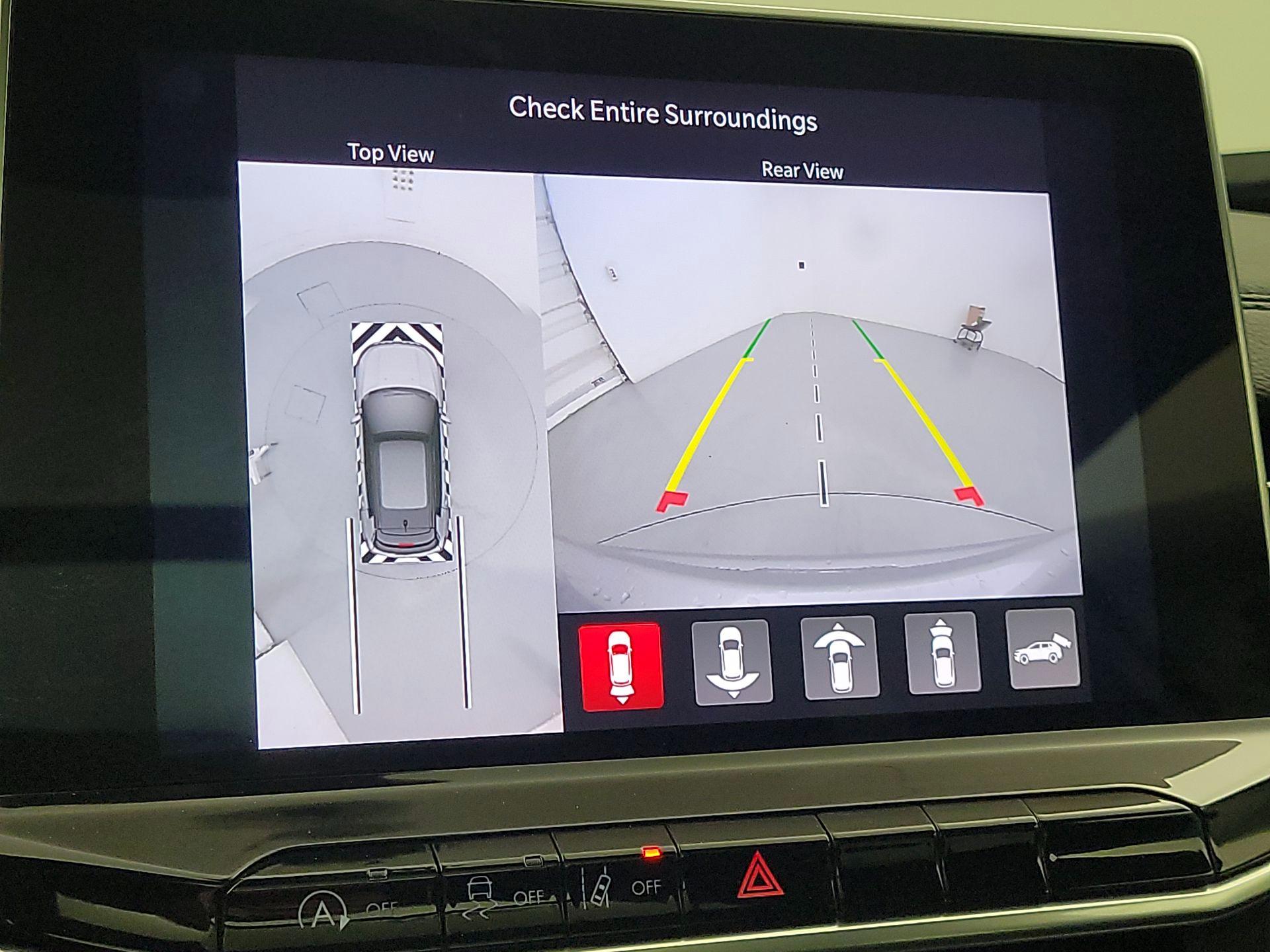 Thumbnail: 2023 Jeep Compass - 15