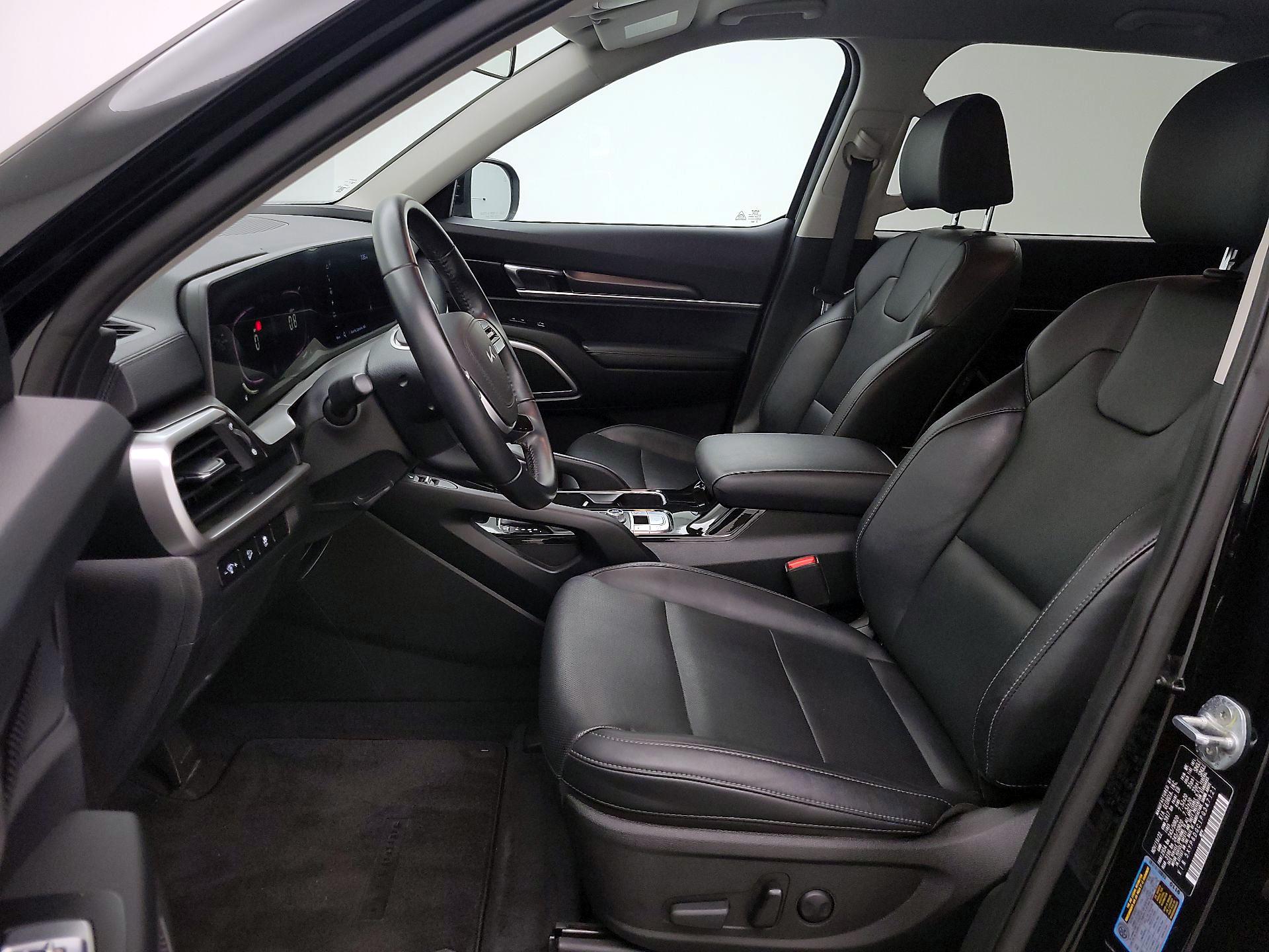 Thumbnail: 2023 Kia Telluride - 11